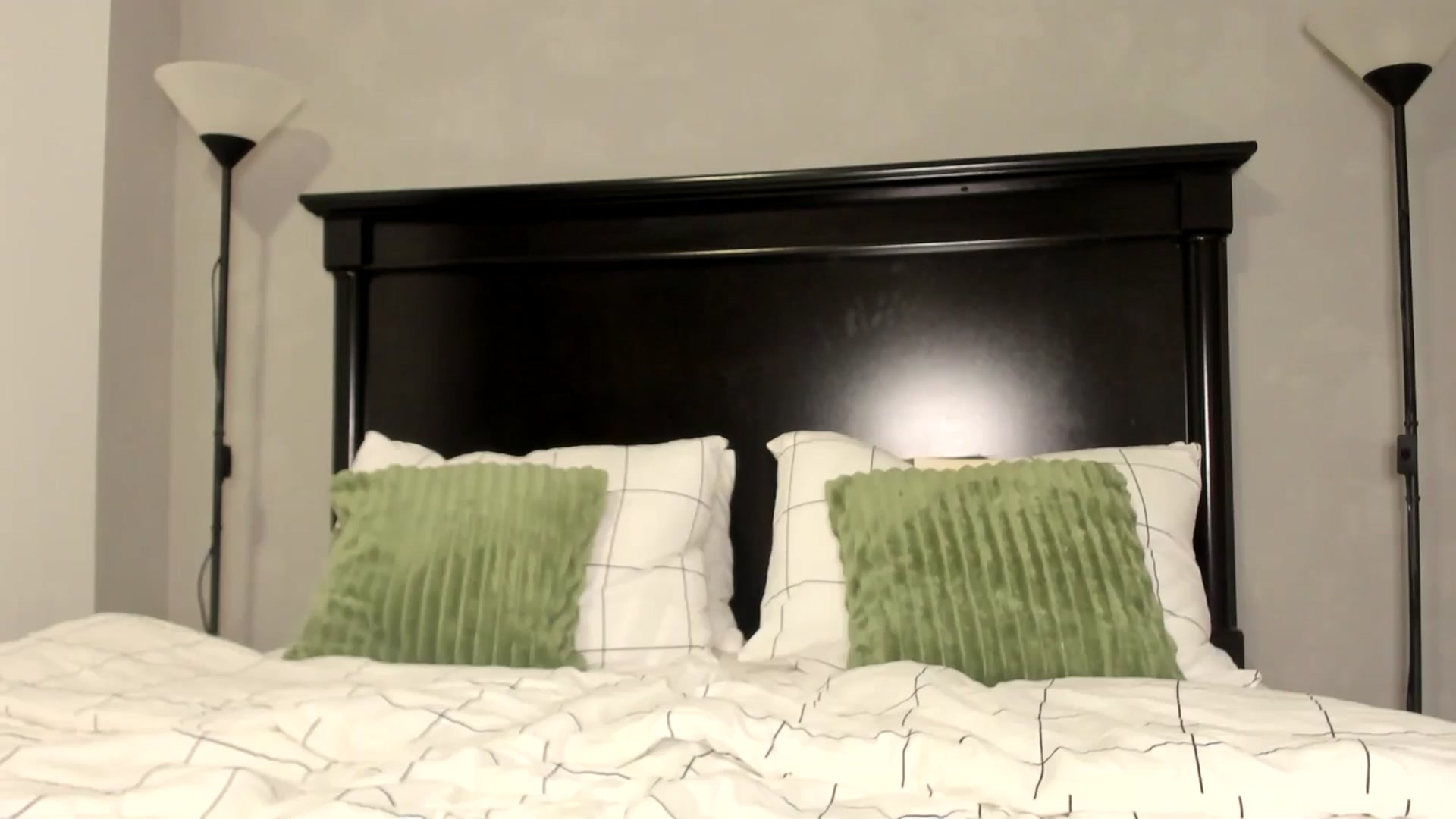 Gallery image thumbnail from Carollyne_'s myfreecams stream on, 02/28/2025, 16:09 image 19 of 20