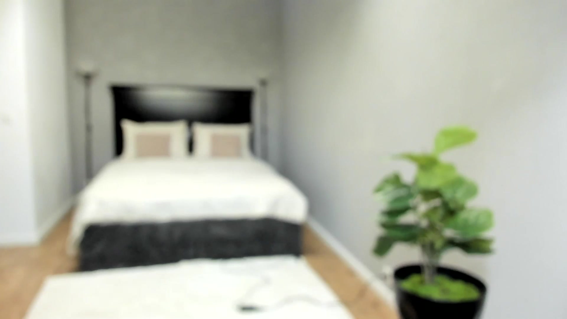 Gallery image thumbnail from Carollyne_'s myfreecams stream on, 06/03/2025, 16:50 image 19 of 20