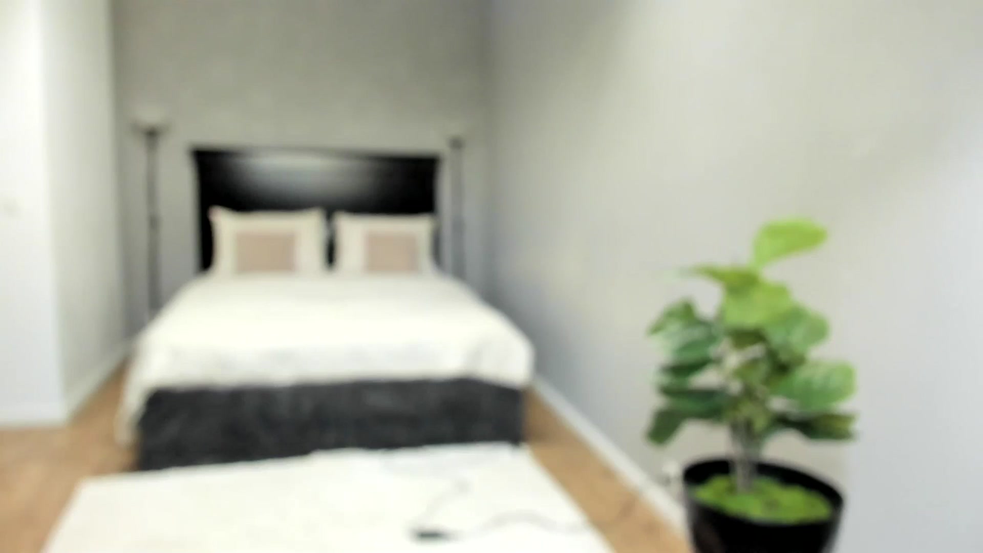 Gallery image thumbnail from Carollyne_'s myfreecams stream on, 06/03/2025, 16:50 image 16 of 20