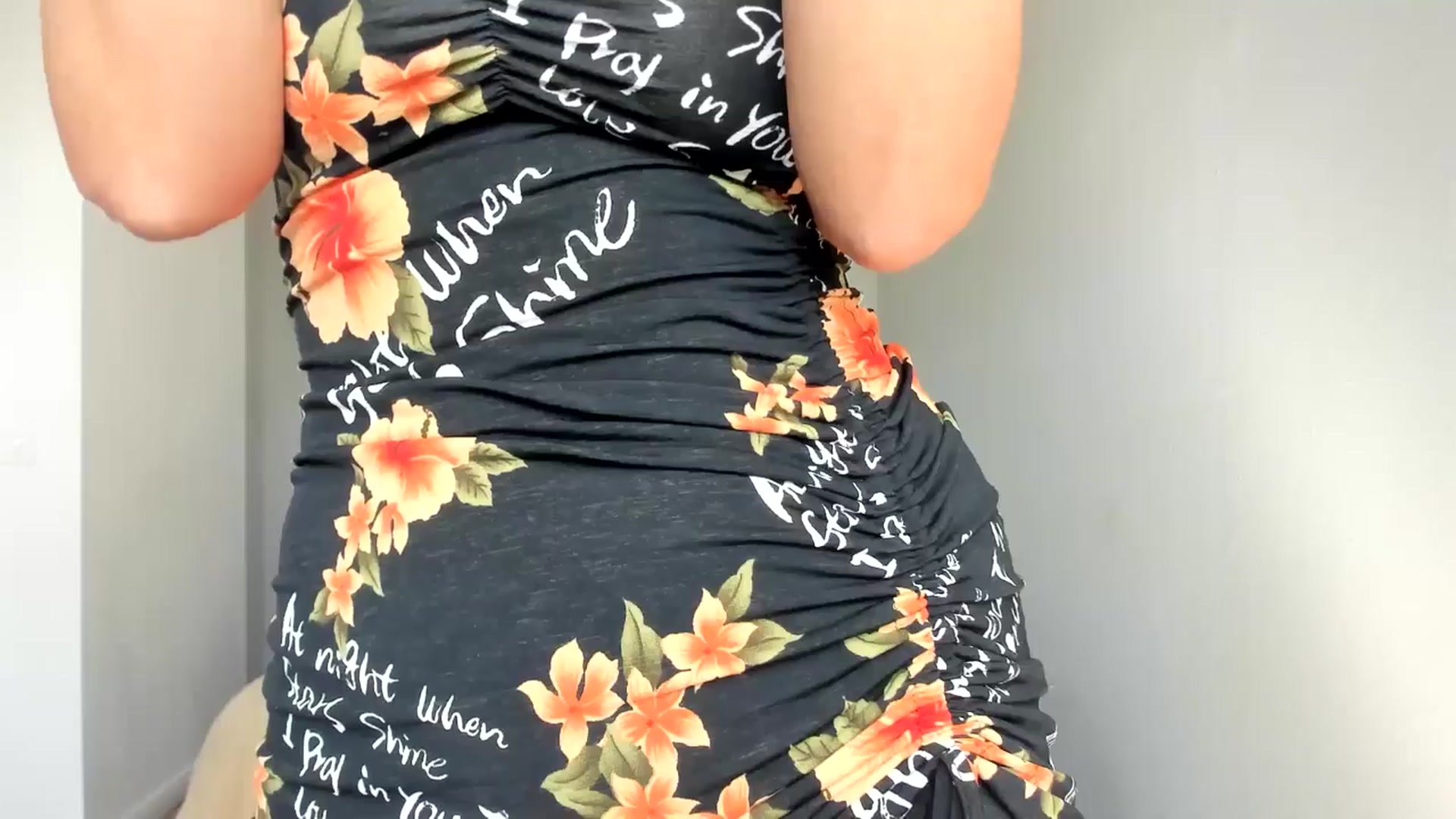 Gallery image thumbnail from Carollyne_'s myfreecams stream on, 06/19/2025, 14:11 image 6 of 20