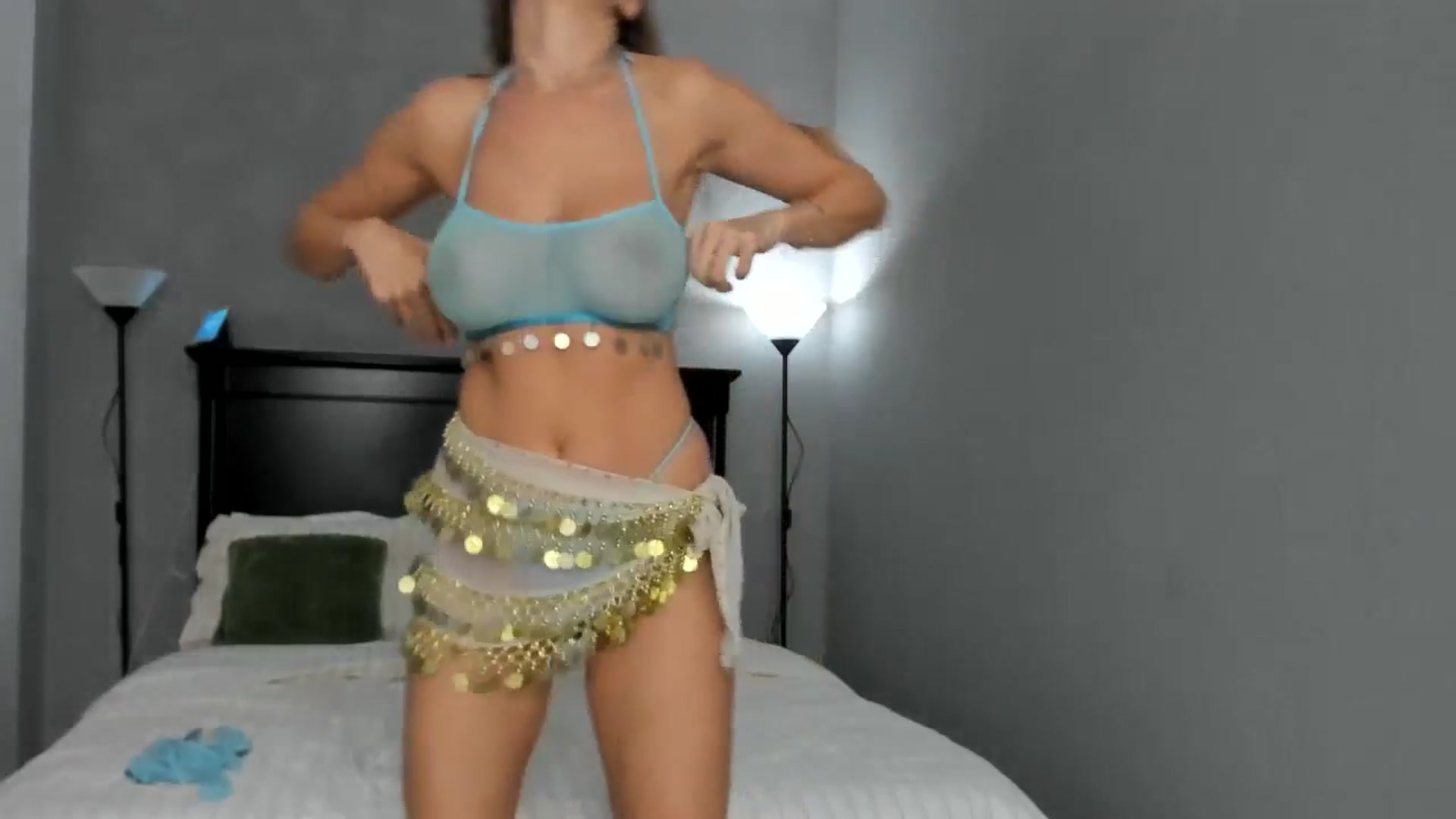 Gallery image thumbnail from Carollyne_'s myfreecams stream on, 11/15/2025, 13:21 image 16 of 20