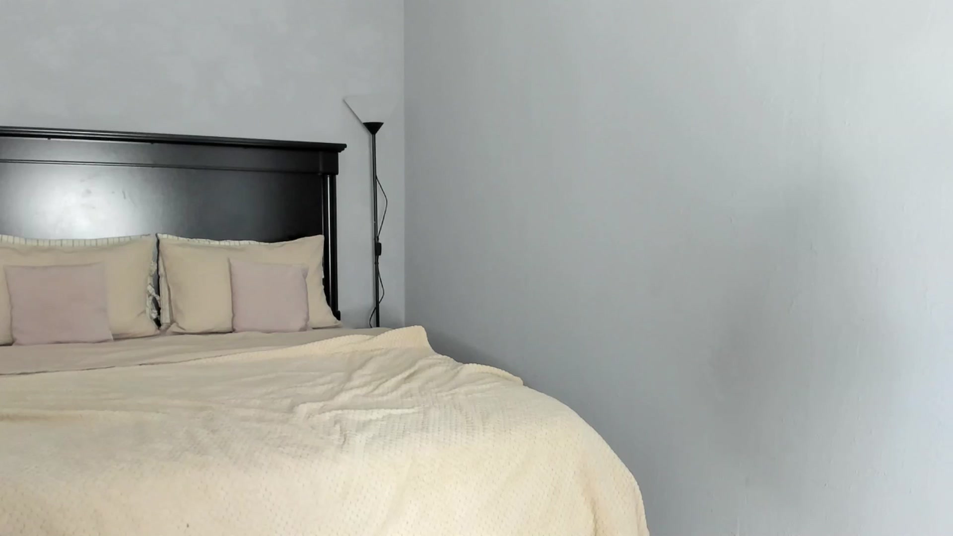 Gallery image thumbnail from Carollyne_'s myfreecams stream on, 11/24/2025, 15:10 image 18 of 20