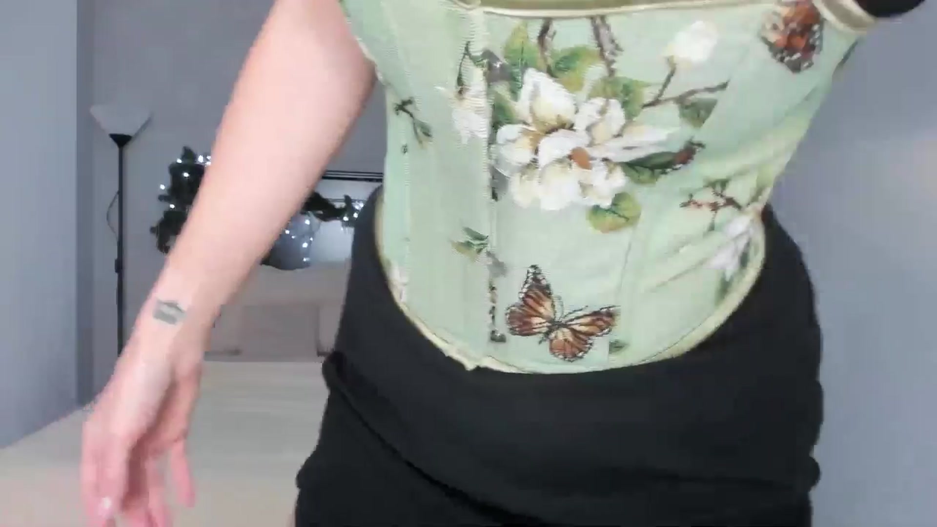 Gallery image thumbnail from Carollyne_'s myfreecams stream on, 12/03/2025, 13:08 image 4 of 20