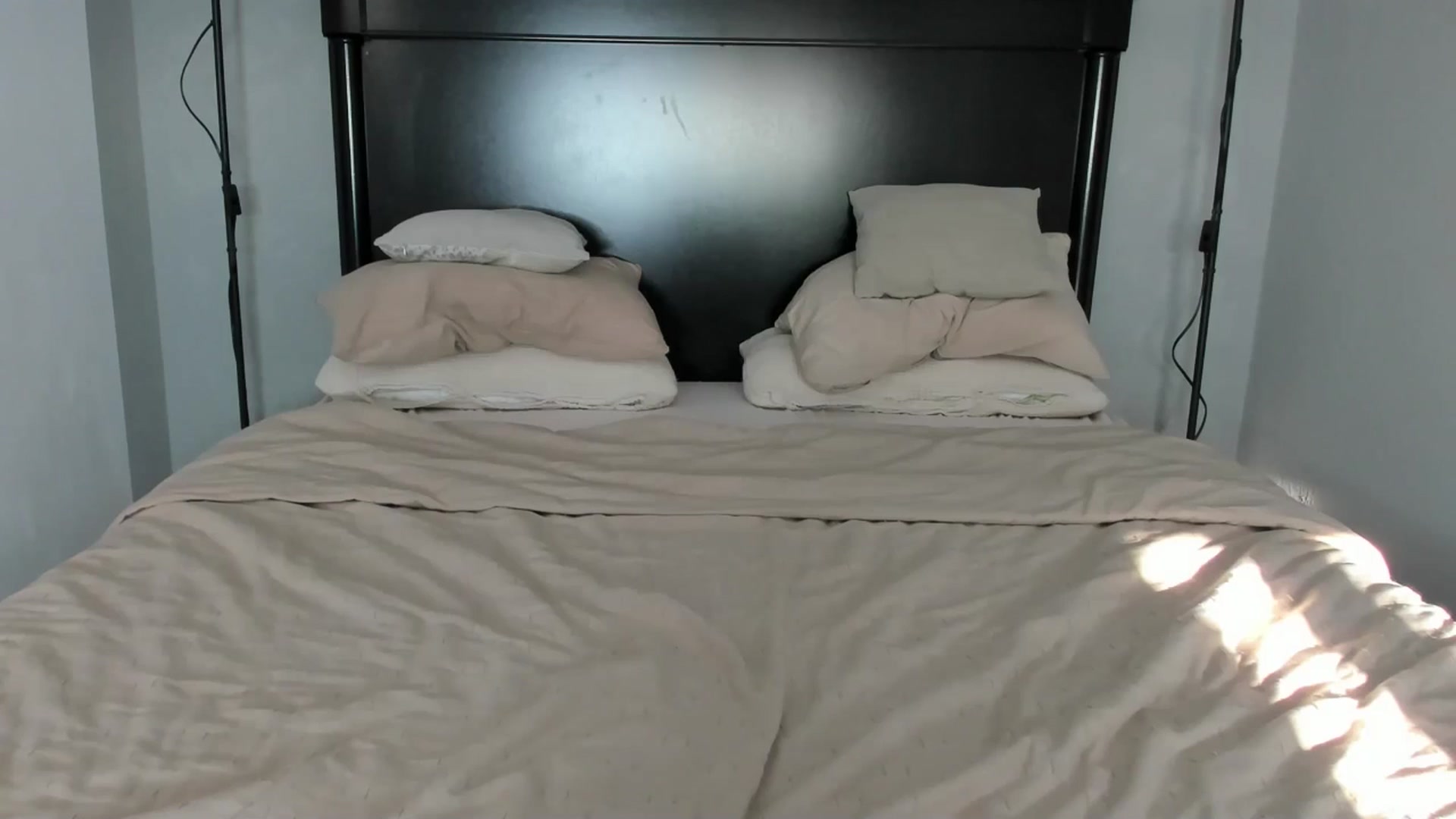 Gallery image thumbnail from Carollyne_'s myfreecams stream on, 02/11/2026, 16:15 image 7 of 20