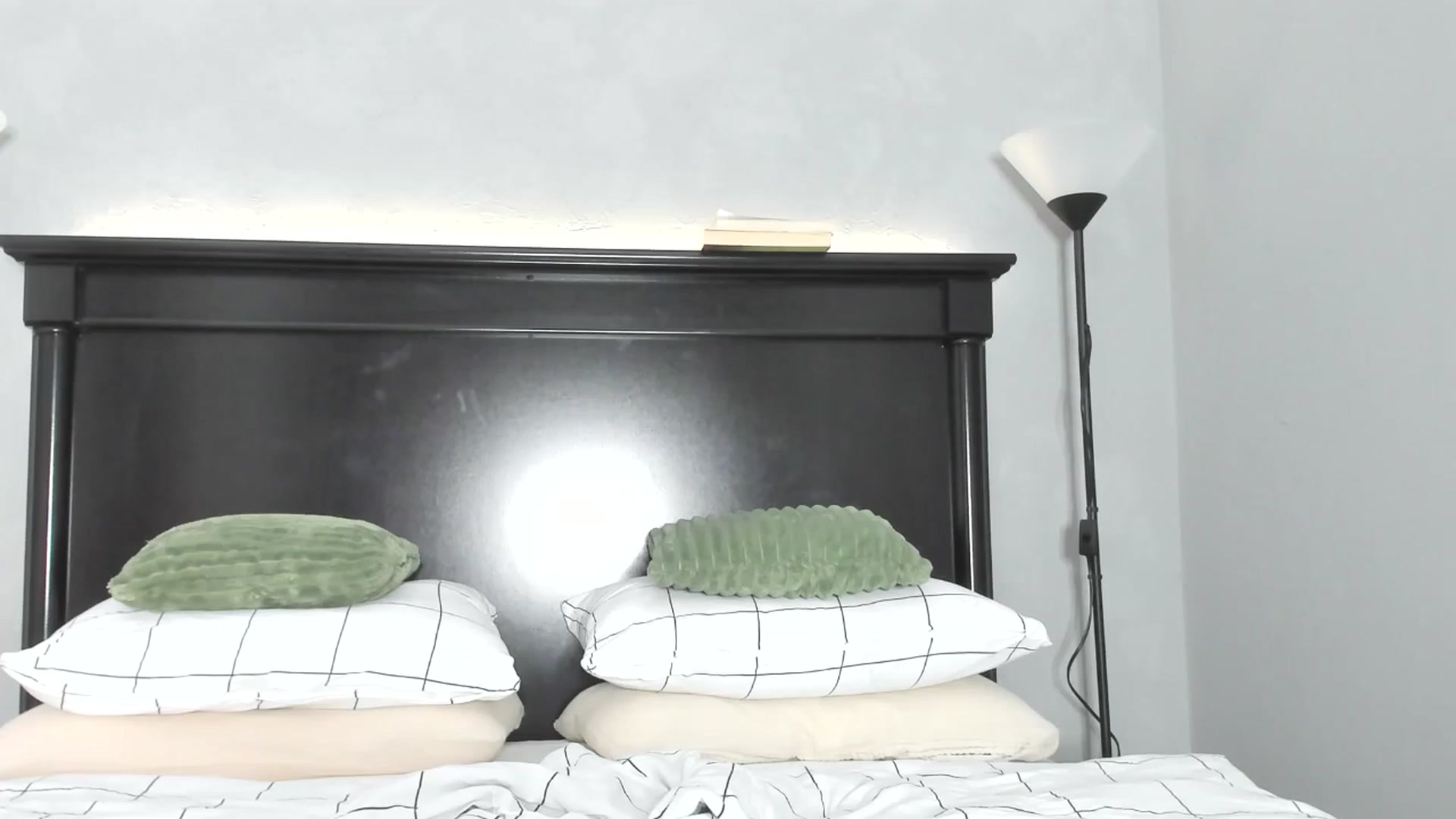 Gallery image thumbnail from Carollyne_'s myfreecams stream on, 02/26/2026, 16:51 image 8 of 20