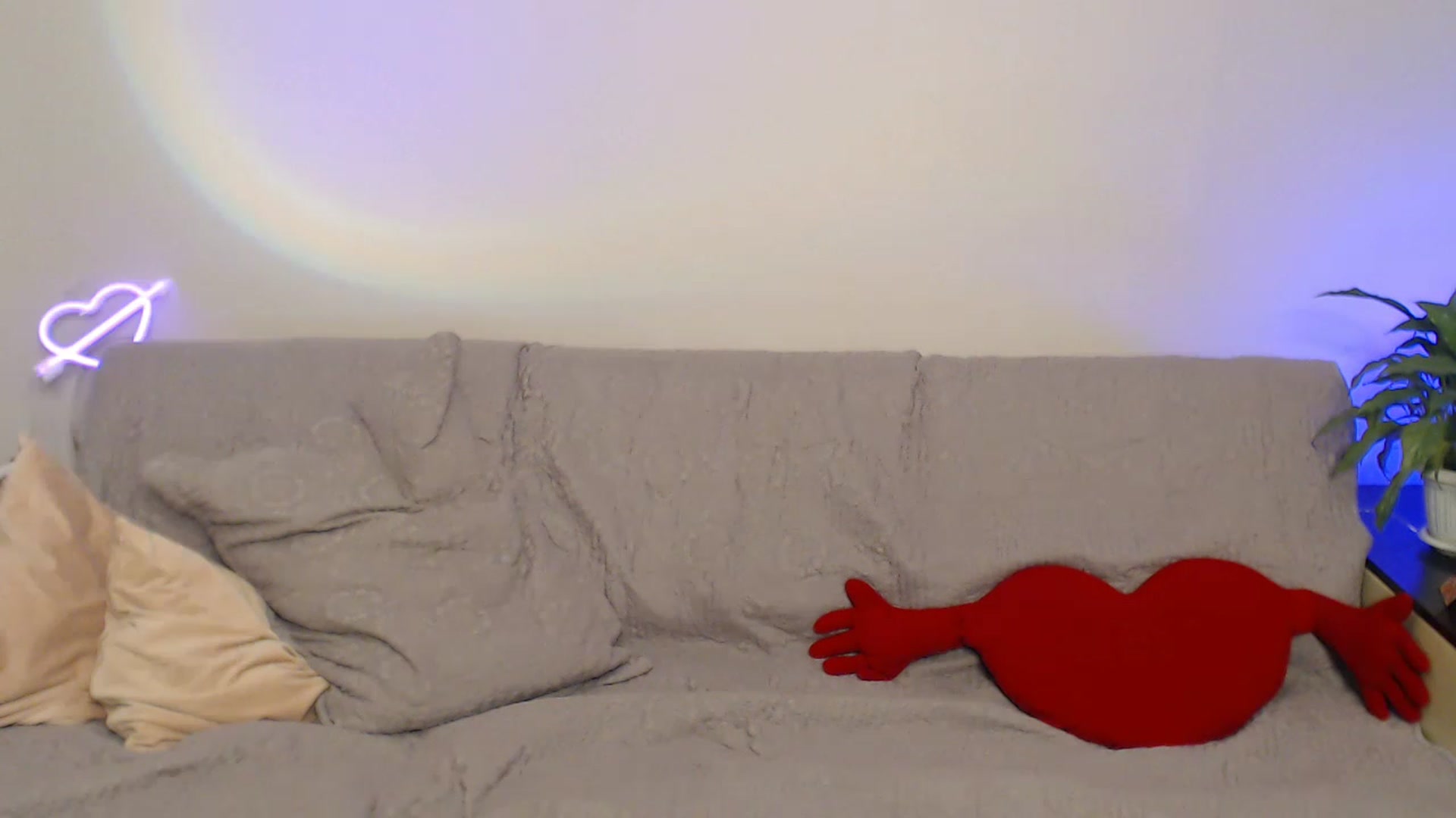 Gallery image thumbnail from CarrieCastle's myfreecams stream on, 11/19/2022, 21:32 image 18 of 20