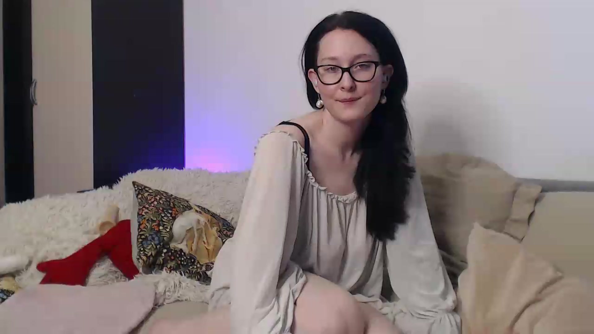 Gallery image thumbnail from CarrieCastle's myfreecams stream on, 05/14/2026, 16:03 image 19 of 20