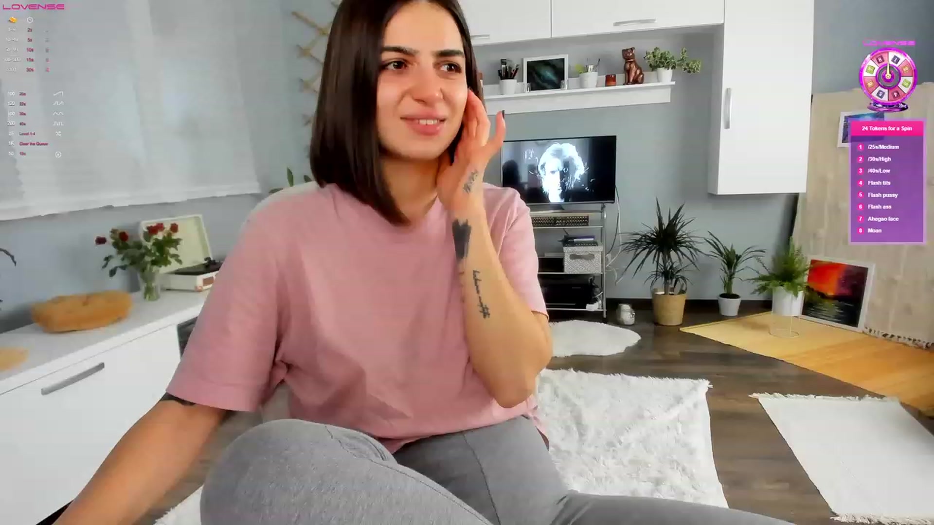 Gallery image thumbnail from CarriePilby's myfreecams stream on, 11/24/2022, 13:33 image 2 of 20