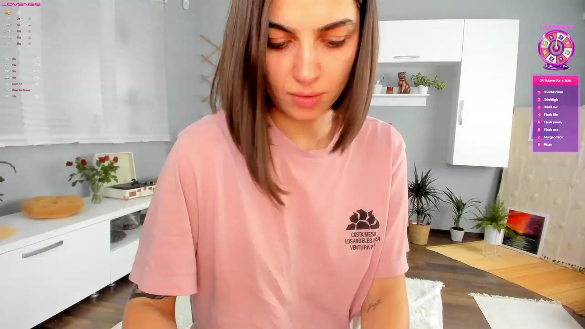 Gallery image thumbnail from CarriePilby's myfreecams stream on, 11/24/2022, 13:33 image 13 of 20