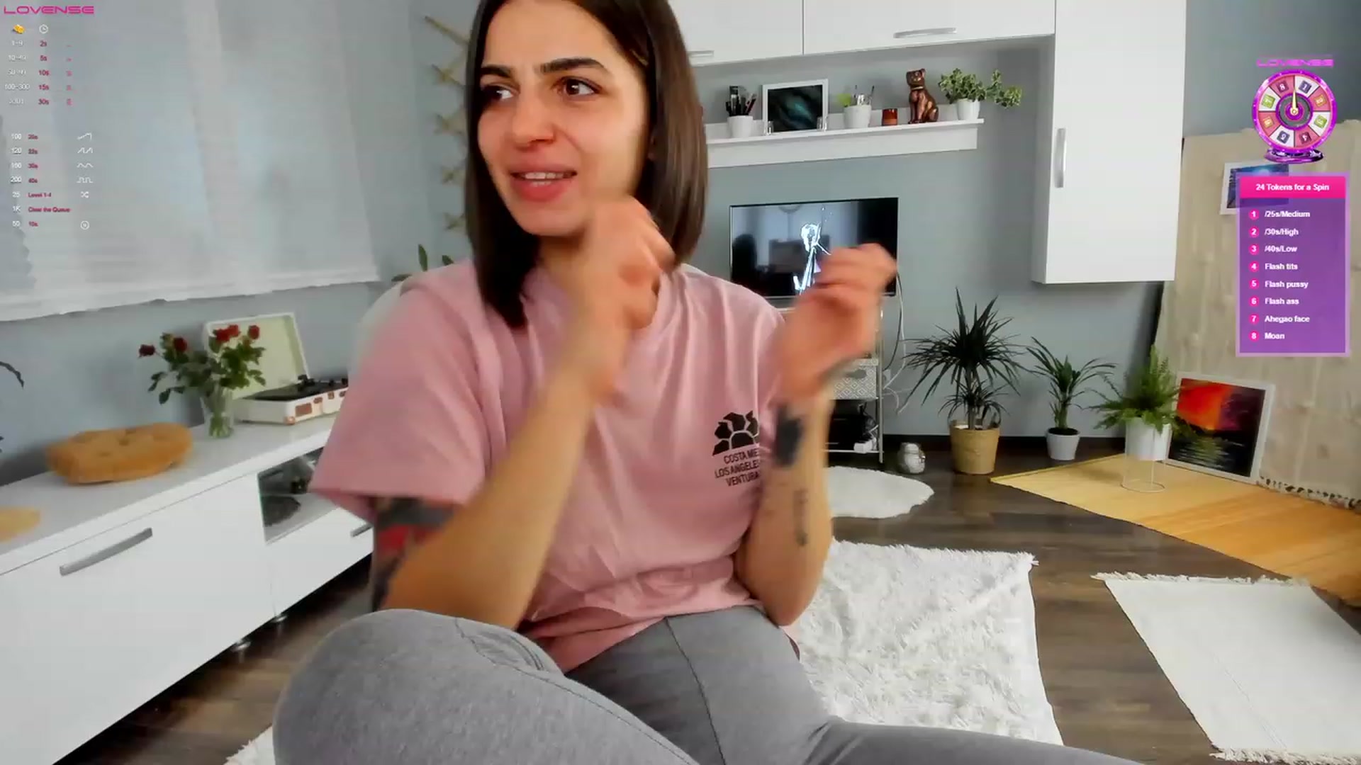 Gallery image thumbnail from CarriePilby's myfreecams stream on, 11/24/2022, 13:33 image 3 of 20