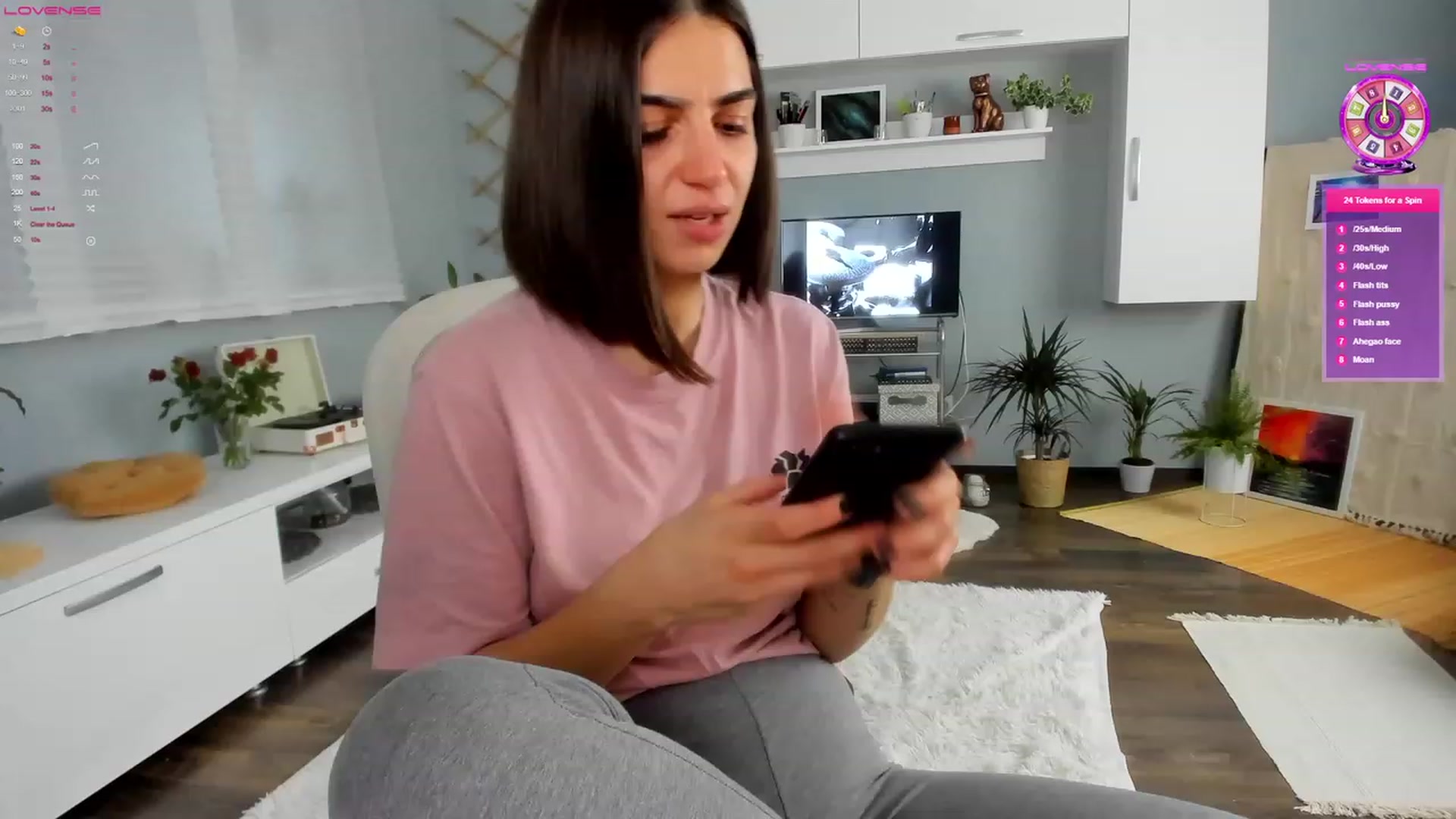 Gallery image thumbnail from CarriePilby's myfreecams stream on, 11/24/2022, 13:33 image 1 of 20