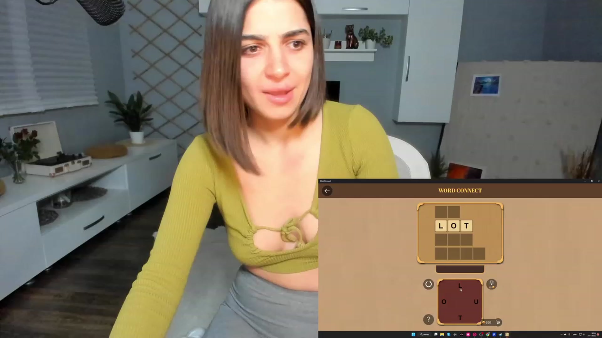 Gallery image thumbnail from CarriePilby's myfreecams stream on, 11/24/2022, 20:39 image 18 of 20