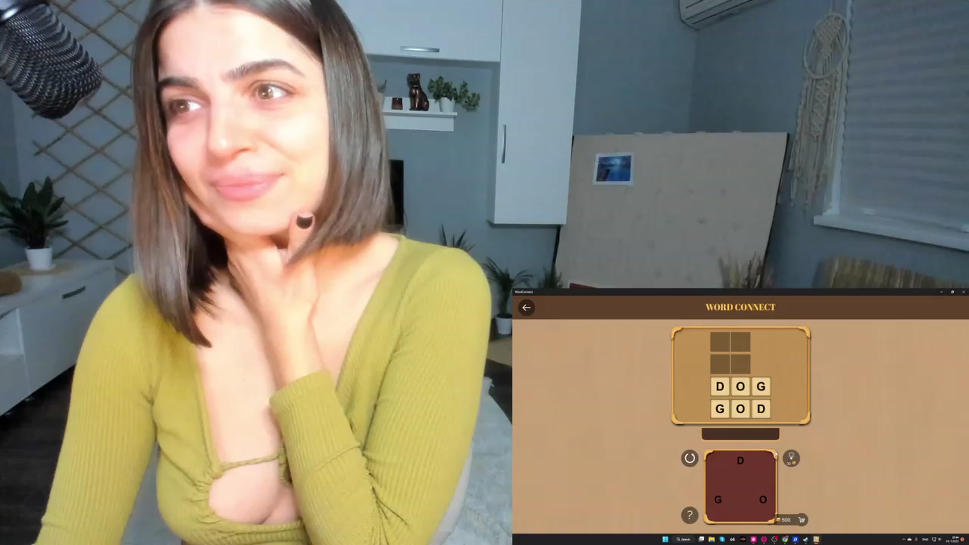 Gallery image thumbnail from CarriePilby's myfreecams stream on, 11/24/2022, 20:39 image 12 of 20