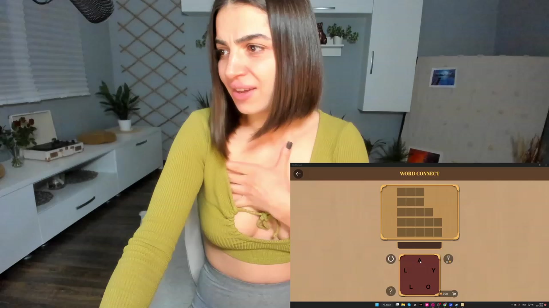 Gallery image thumbnail from CarriePilby's myfreecams stream on, 11/24/2022, 20:39 image 20 of 20