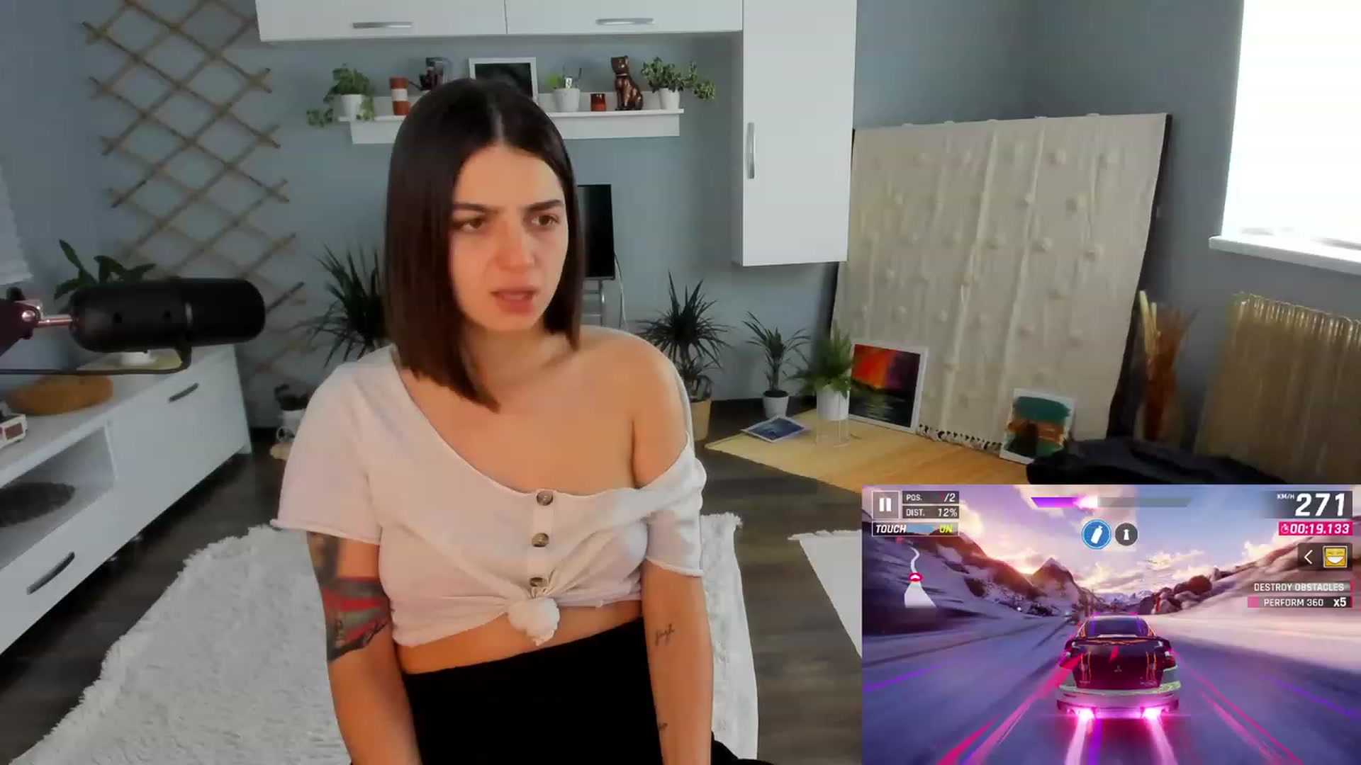 Gallery image thumbnail from CarriePilby's myfreecams stream on, 11/25/2022, 14:17 image 17 of 20