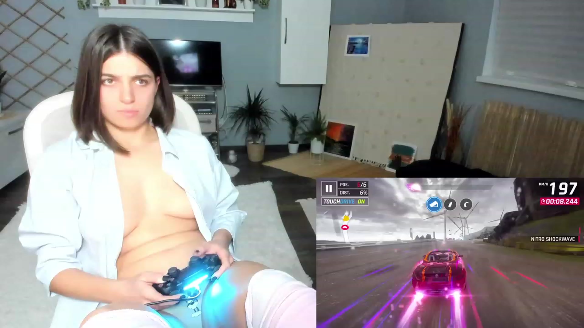 Gallery image thumbnail from CarriePilby's myfreecams stream on, 11/26/2022, 18:31 image 12 of 20