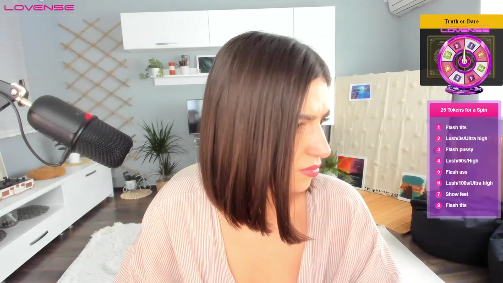 Gallery image thumbnail from CarriePilby's myfreecams stream on, 11/28/2022, 13:57 image 20 of 20