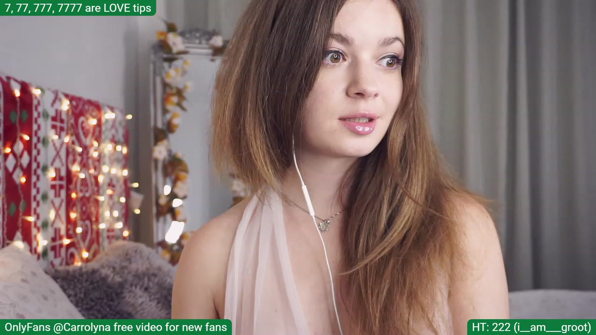 Gallery image thumbnail from Carrolyna's myfreecams stream on, 11/20/2022, 16:08 image 17 of 20