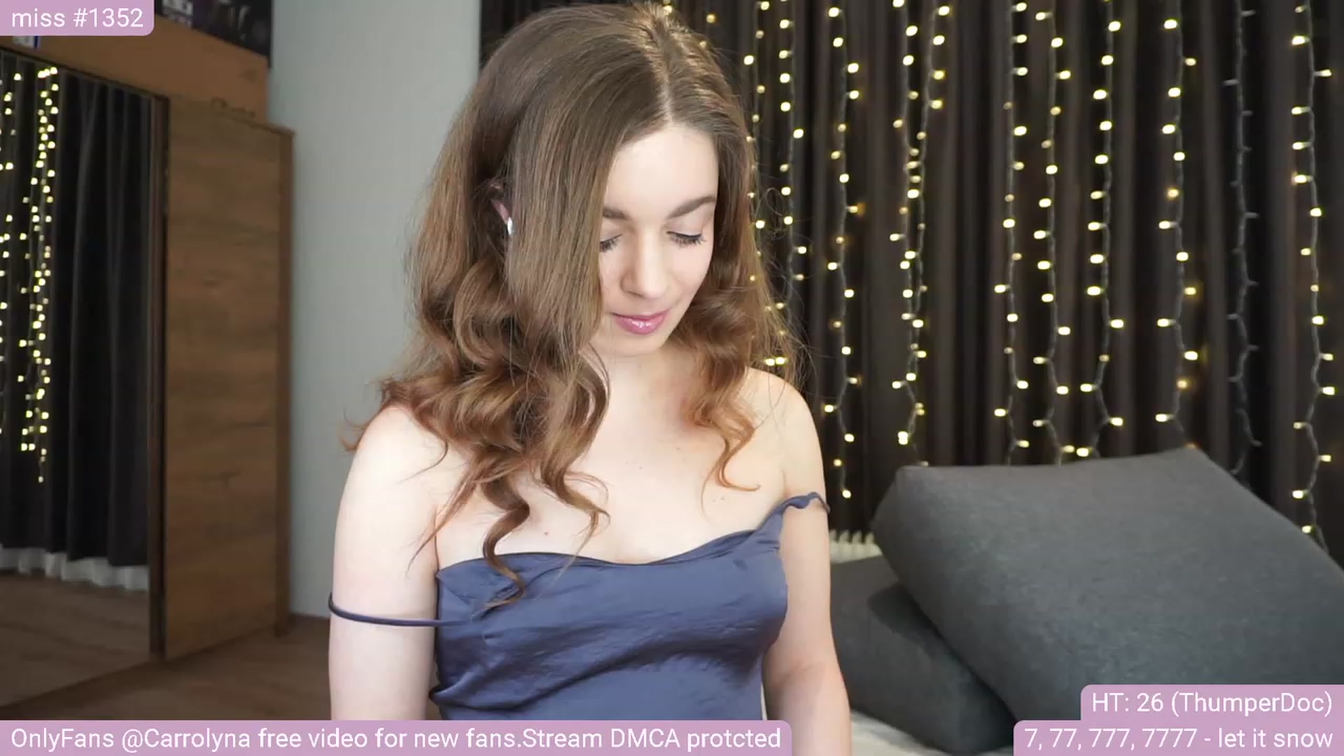 Gallery image thumbnail from Carrolyna's myfreecams stream on, 02/11/2023, 18:22 image 8 of 20