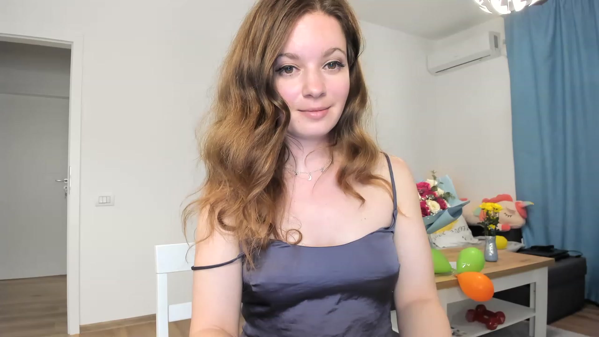 Gallery image thumbnail from Carrolyna's myfreecams stream on, 05/07/2023, 21:07 image 16 of 20