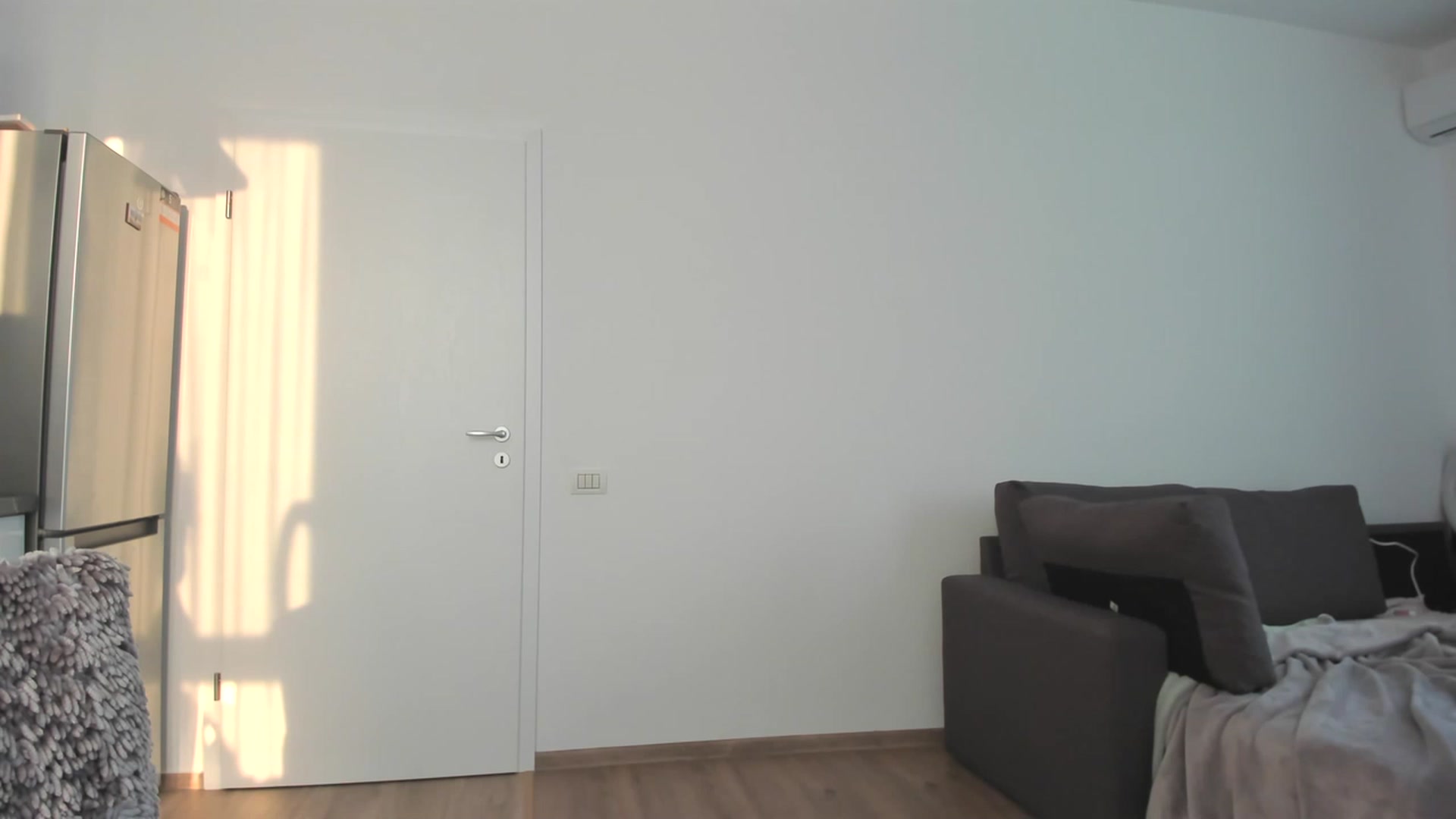 Gallery image thumbnail from Carrolyna's myfreecams stream on, 05/19/2023, 17:54 image 6 of 20