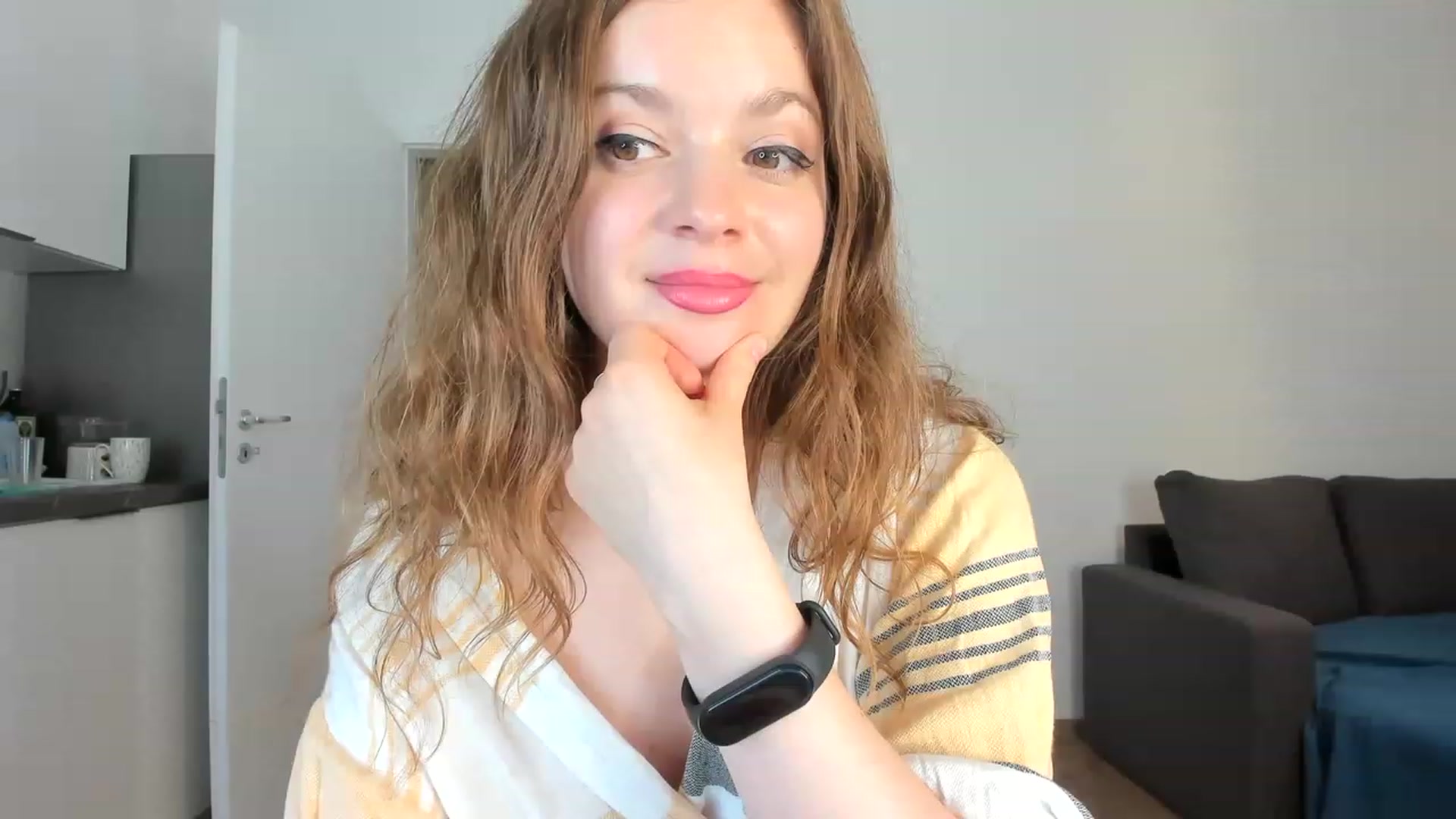Gallery image thumbnail from Carrolyna's myfreecams stream on, 05/20/2023, 21:44 image 13 of 20