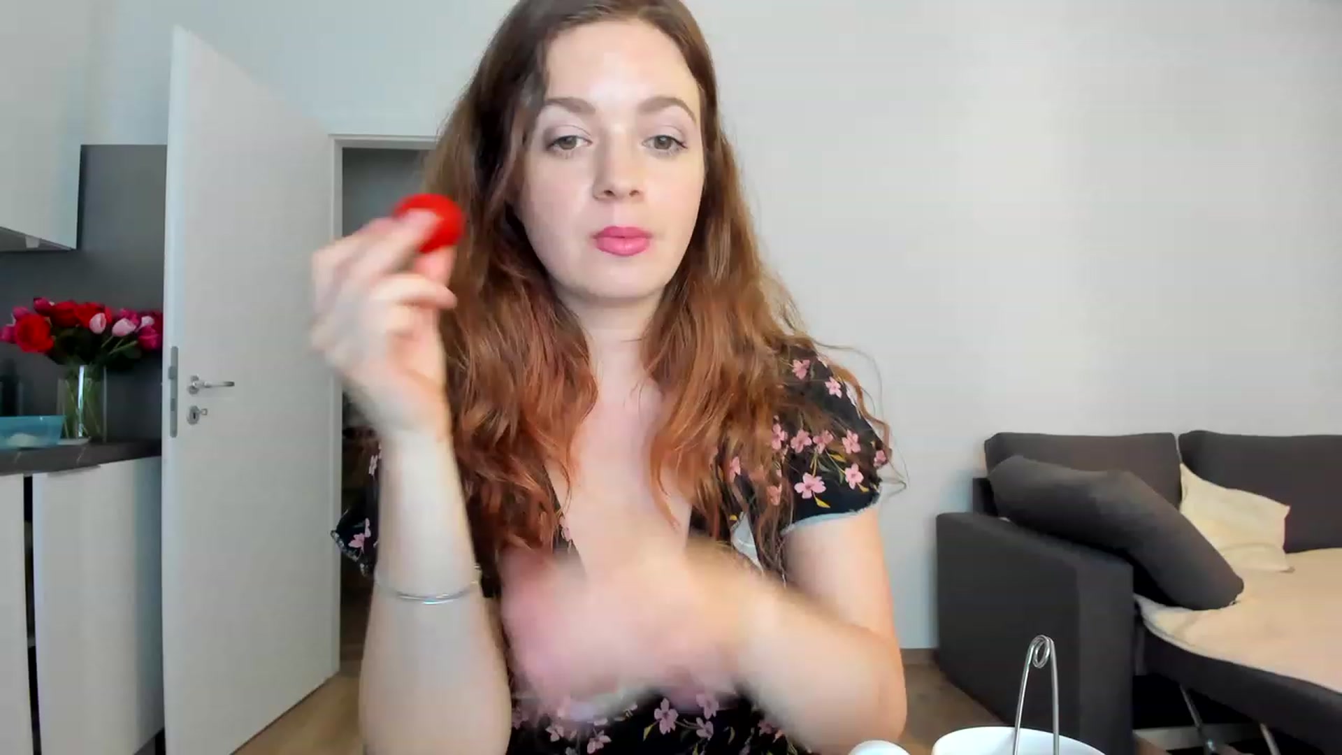 Gallery image thumbnail from Carrolyna's myfreecams stream on, 07/05/2023, 22:36 image 13 of 20