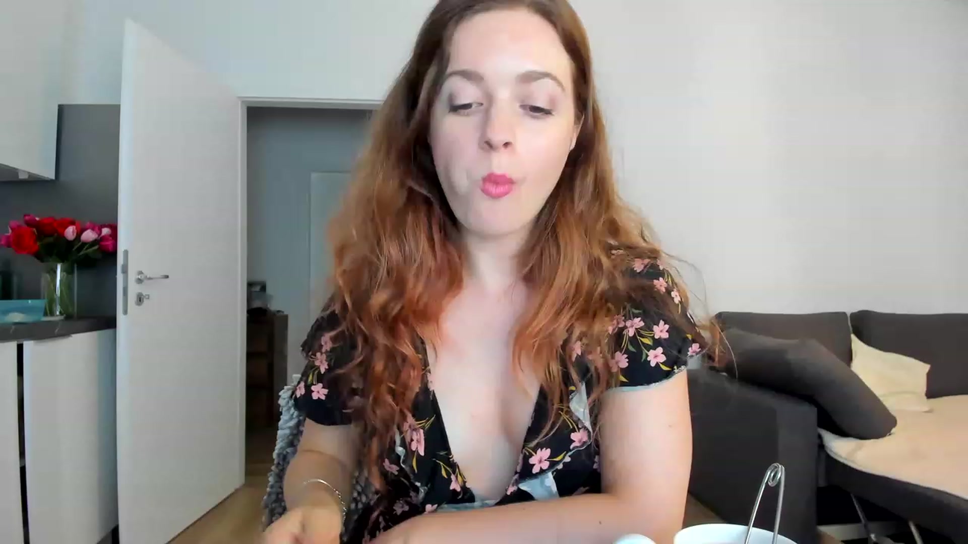 Gallery image thumbnail from Carrolyna's myfreecams stream on, 07/05/2023, 22:36 image 11 of 20