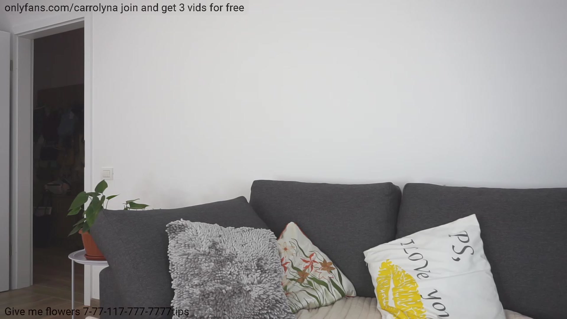 Gallery image thumbnail from Carrolyna's myfreecams stream on, 07/07/2023, 22:02 image 12 of 20