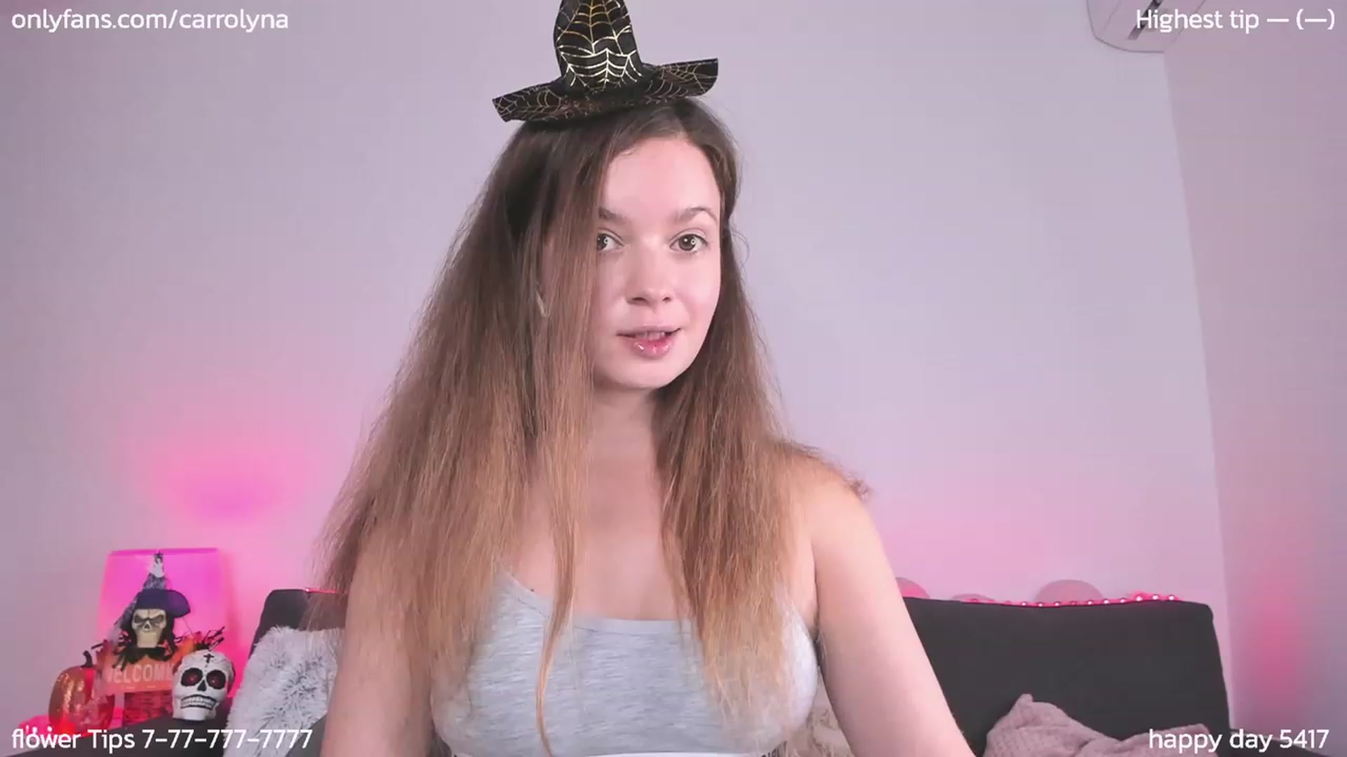 Gallery image thumbnail from Carrolyna's myfreecams stream on, 10/09/2023, 19:15 image 8 of 20