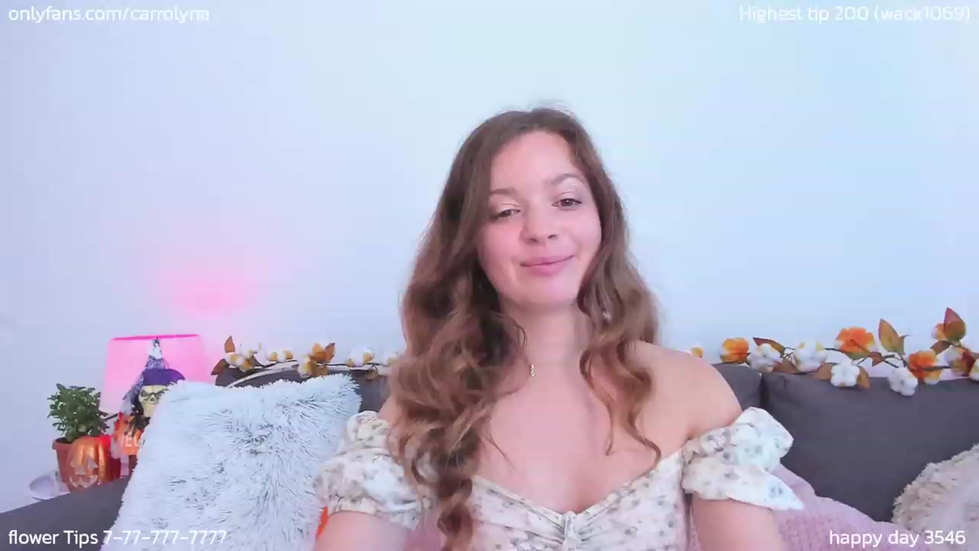 Gallery image thumbnail from Carrolyna's myfreecams stream on, 10/12/2023, 10:18 image 19 of 20