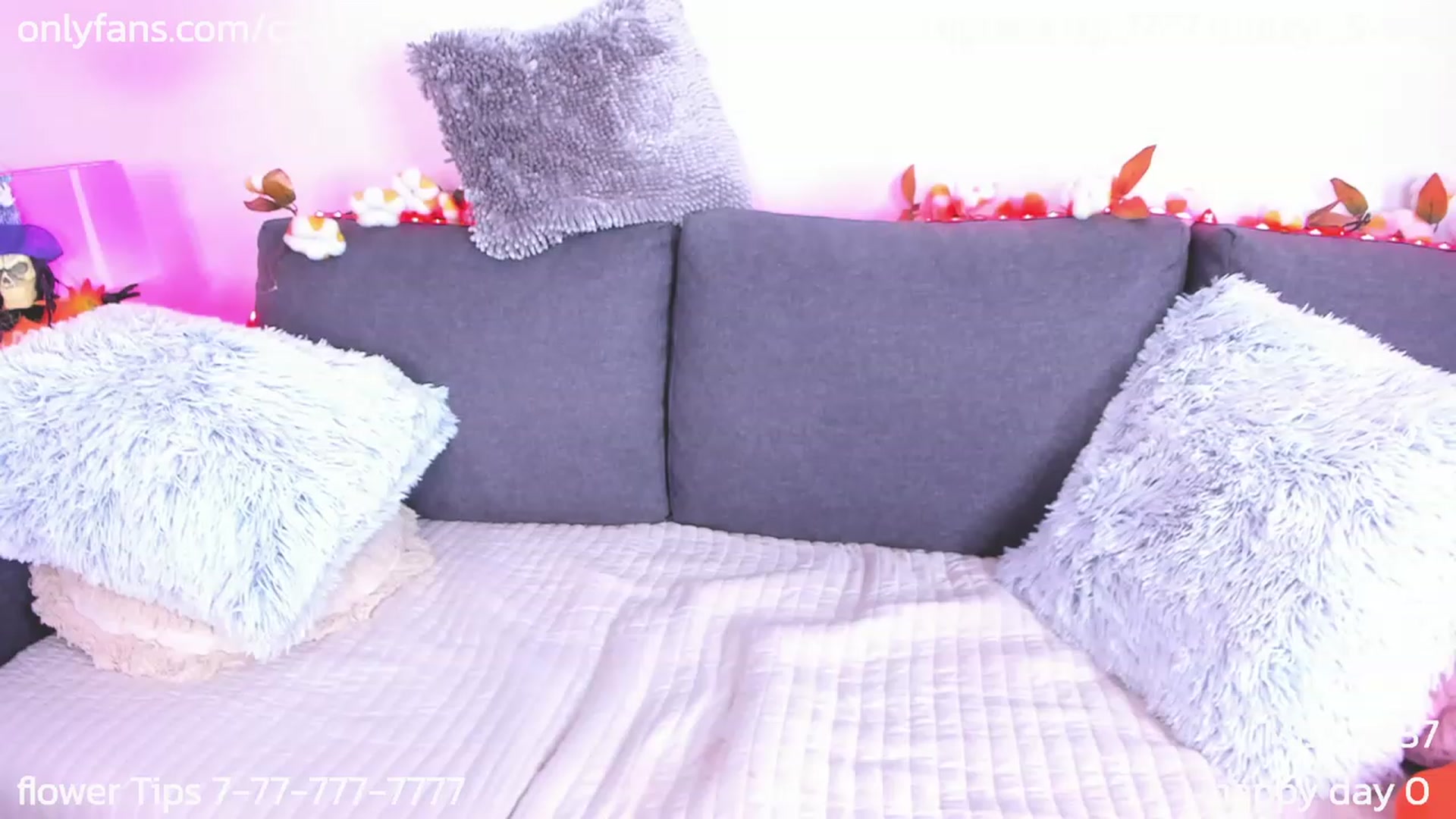 Gallery image thumbnail from Carrolyna's myfreecams stream on, 10/22/2023, 19:16 image 3 of 20