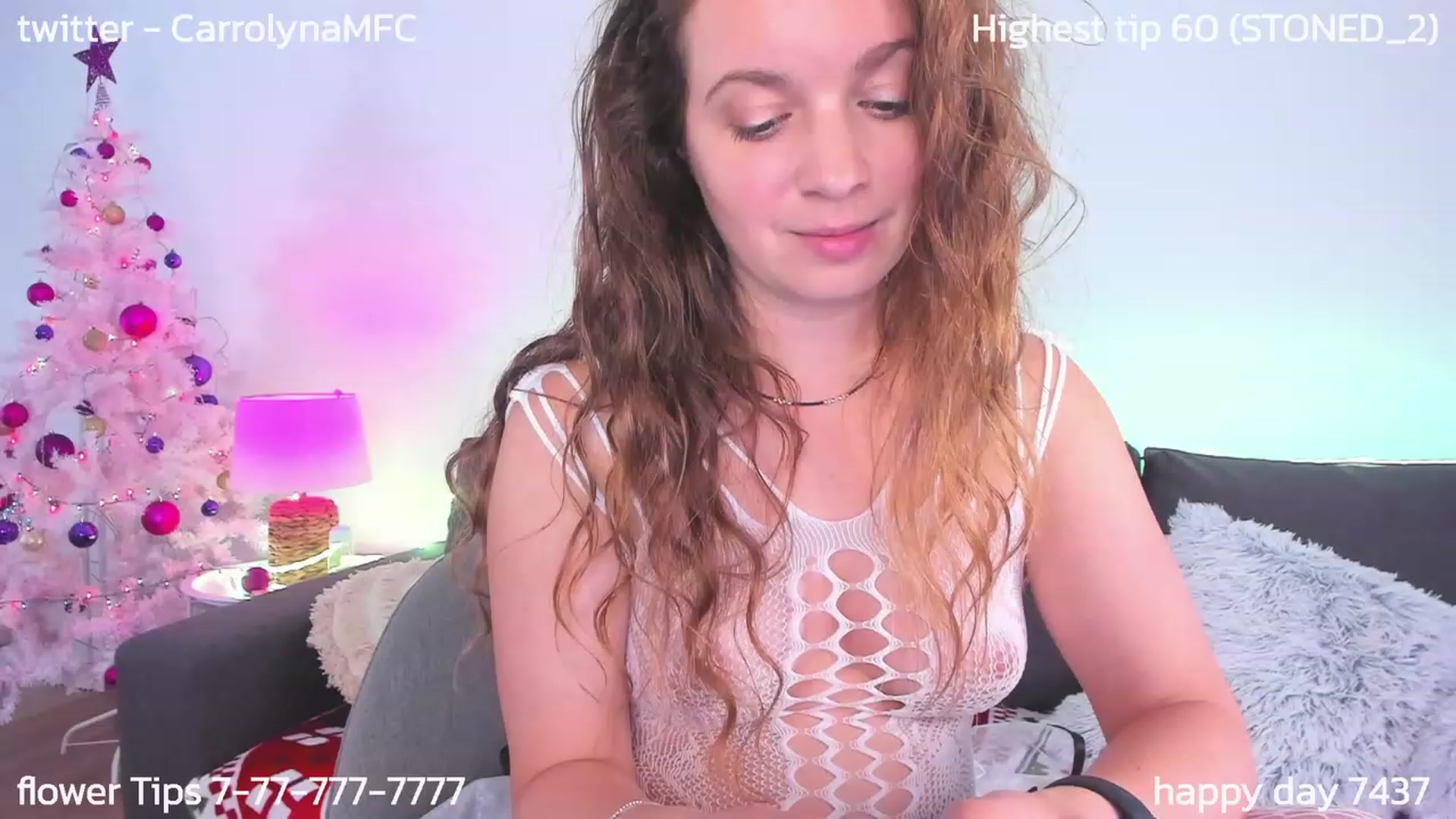 Gallery image thumbnail from Carrolyna's myfreecams stream on, 11/21/2023, 21:40 image 16 of 20