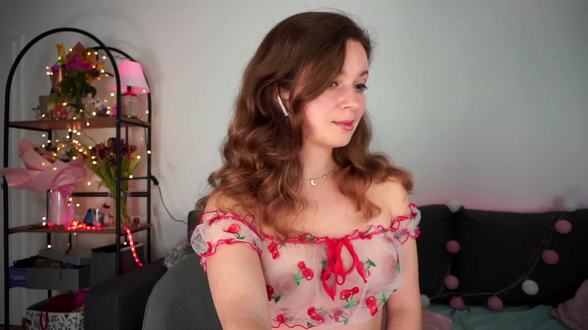Gallery image thumbnail from Carrolyna's myfreecams stream on, 03/09/2024, 22:18 image 12 of 20