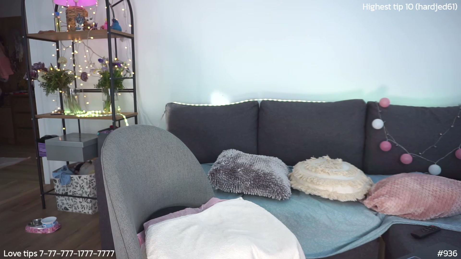 Gallery image thumbnail from Carrolyna's myfreecams stream on, 03/17/2024, 15:31 image 6 of 20