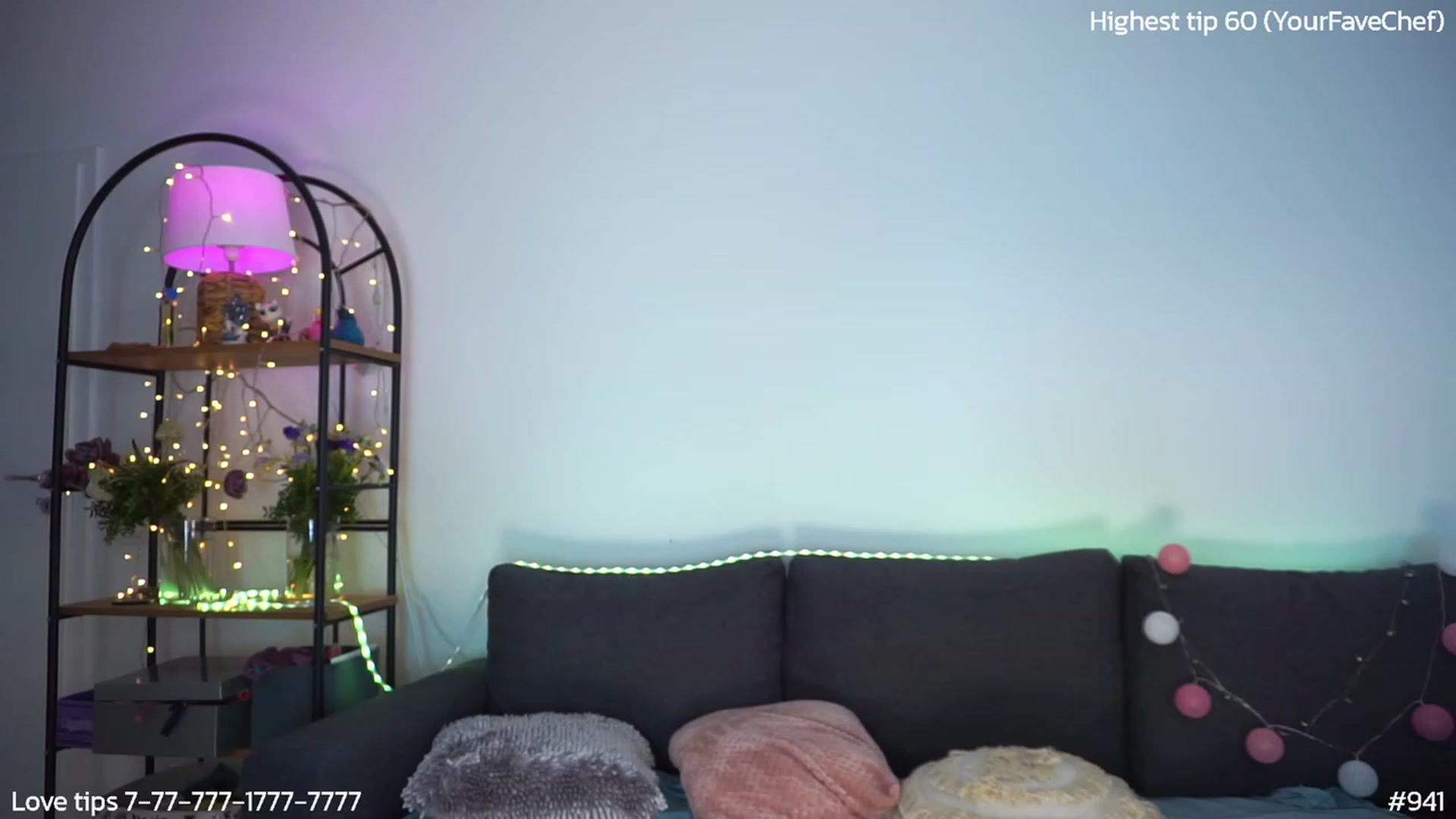 Gallery image thumbnail from Carrolyna's myfreecams stream on, 03/17/2024, 18:46 image 4 of 20