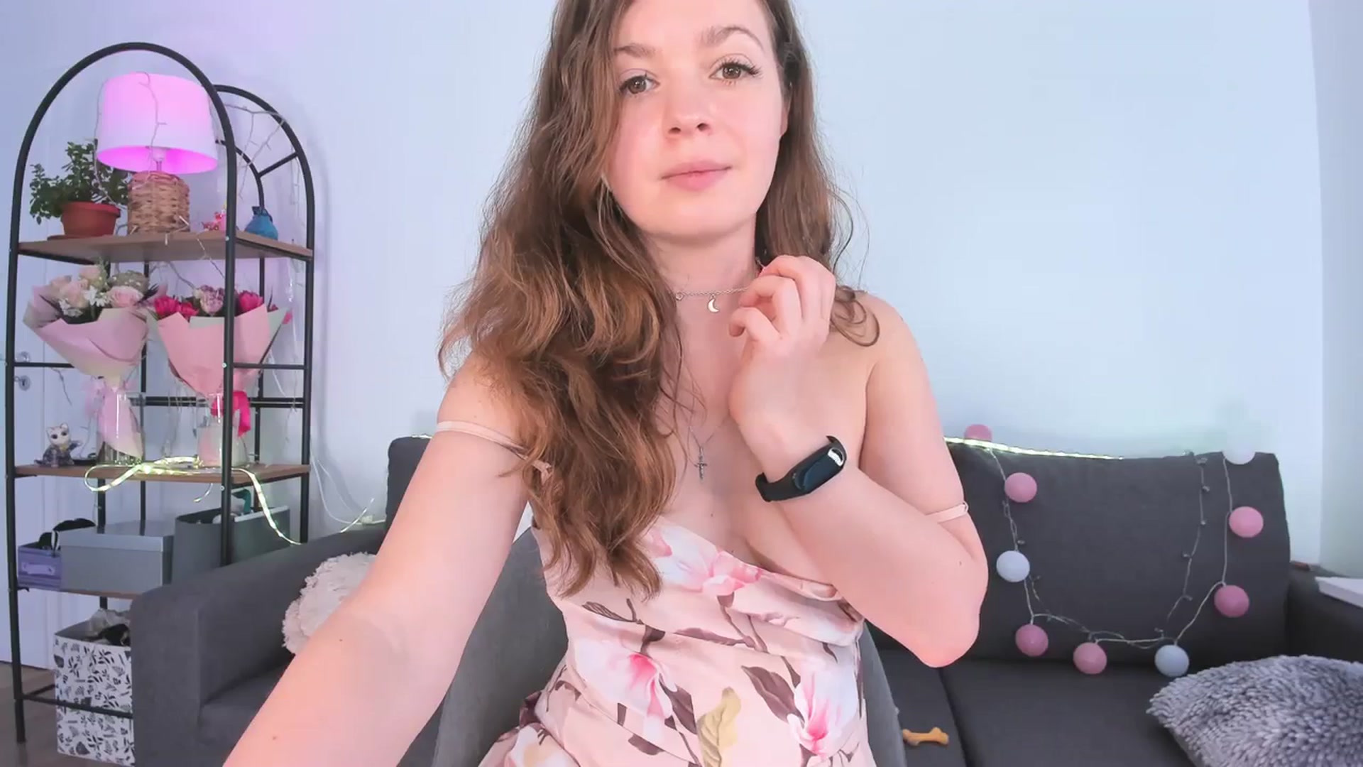 Gallery image thumbnail from Carrolyna's myfreecams stream on, 03/24/2024, 13:43 image 4 of 20