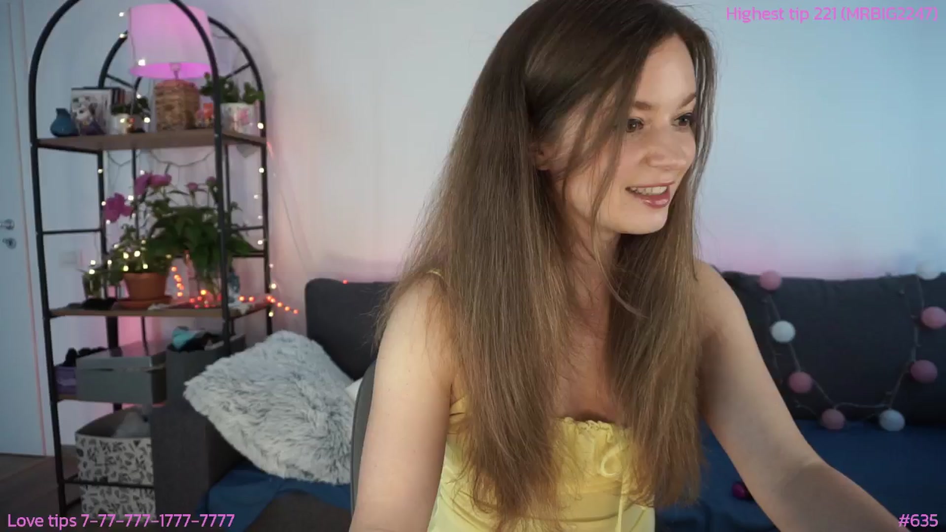 Gallery image thumbnail from Carrolyna's myfreecams stream on, 05/06/2024, 13:32 image 3 of 20