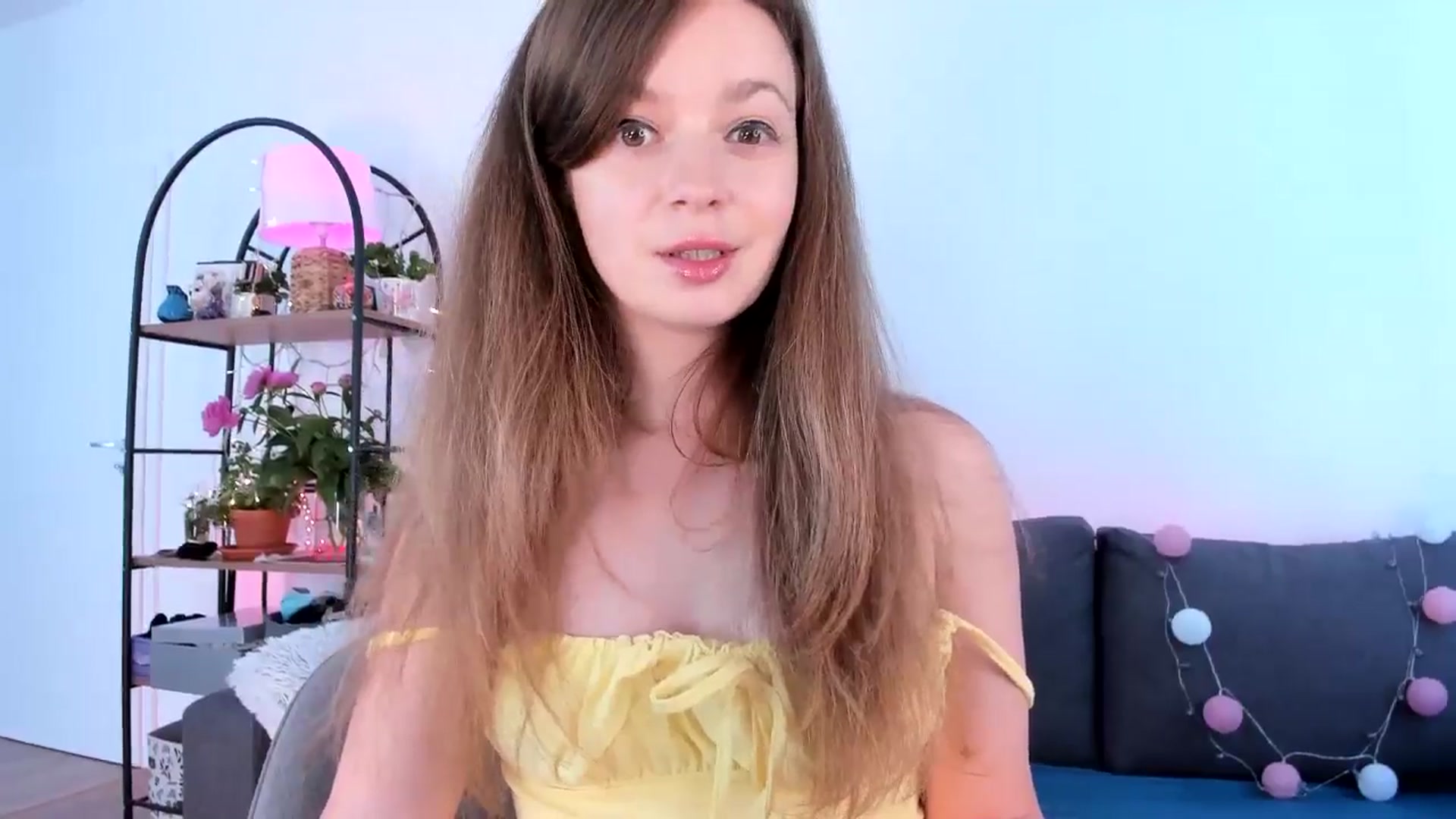 Gallery image thumbnail from Carrolyna's myfreecams stream on, 05/06/2024, 14:06 image 2 of 20