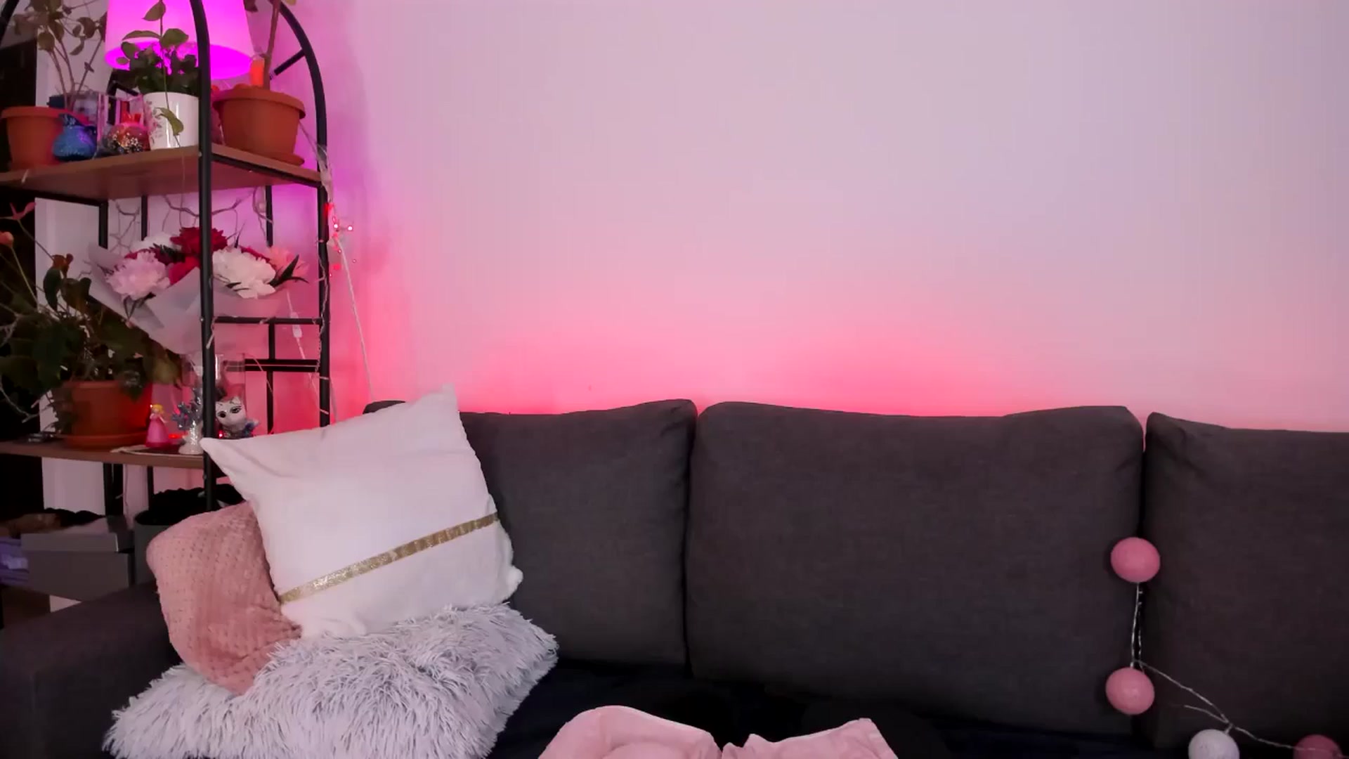 Gallery image thumbnail from Carrolyna's myfreecams stream on, 05/25/2024, 21:55 image 5 of 20