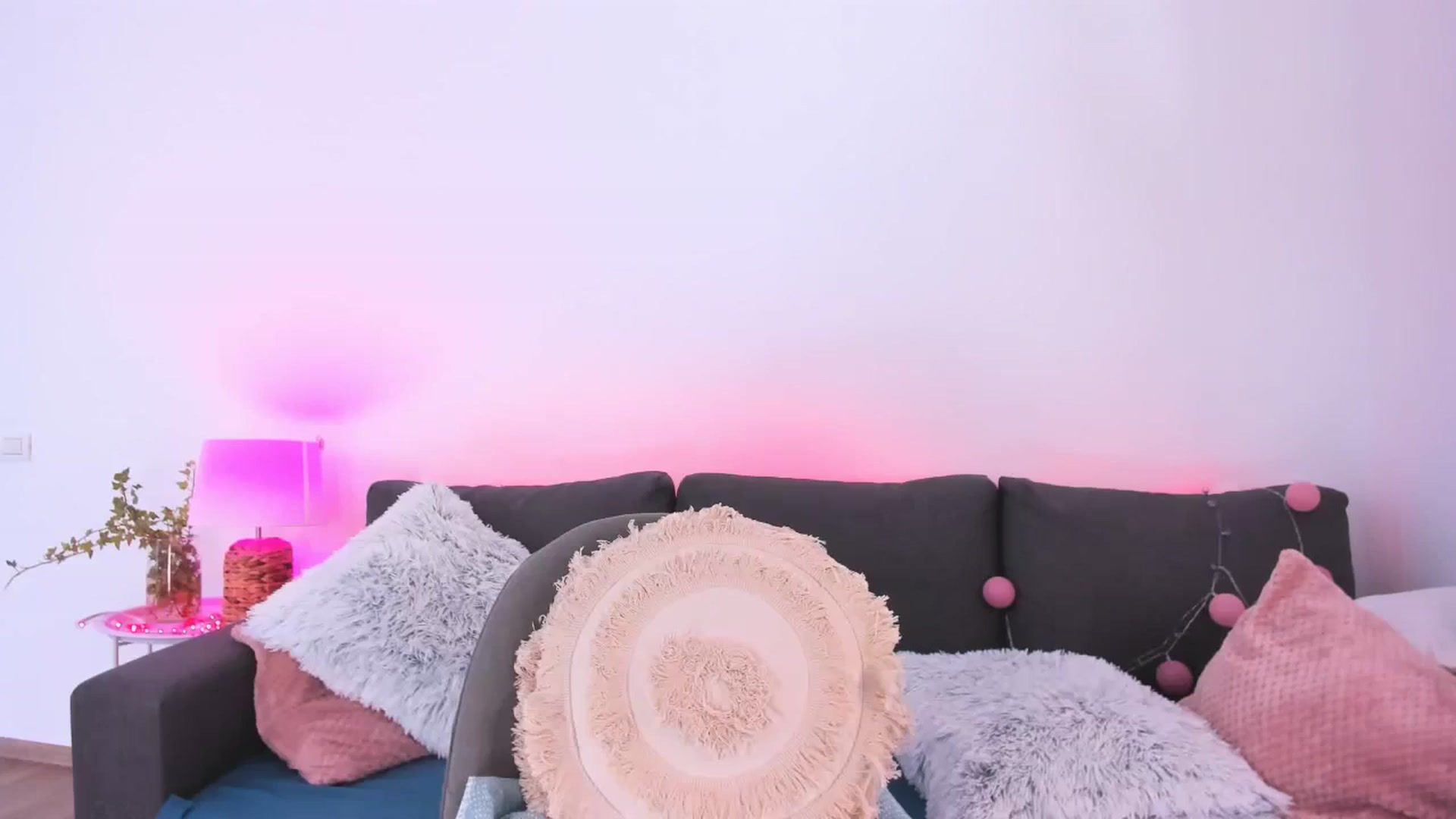 Gallery image thumbnail from Carrolyna's myfreecams stream on, 06/23/2024, 15:30 image 18 of 20