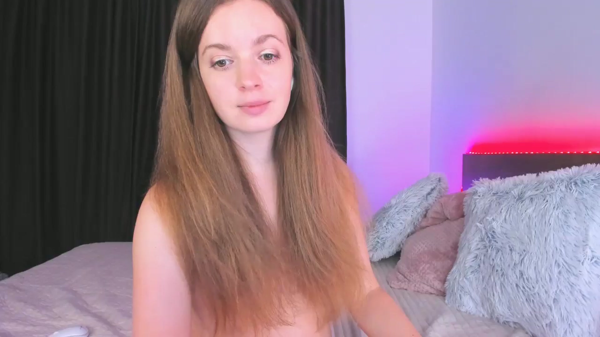 Gallery image thumbnail from Carrolyna's myfreecams stream on, 07/07/2024, 19:08 image 15 of 20