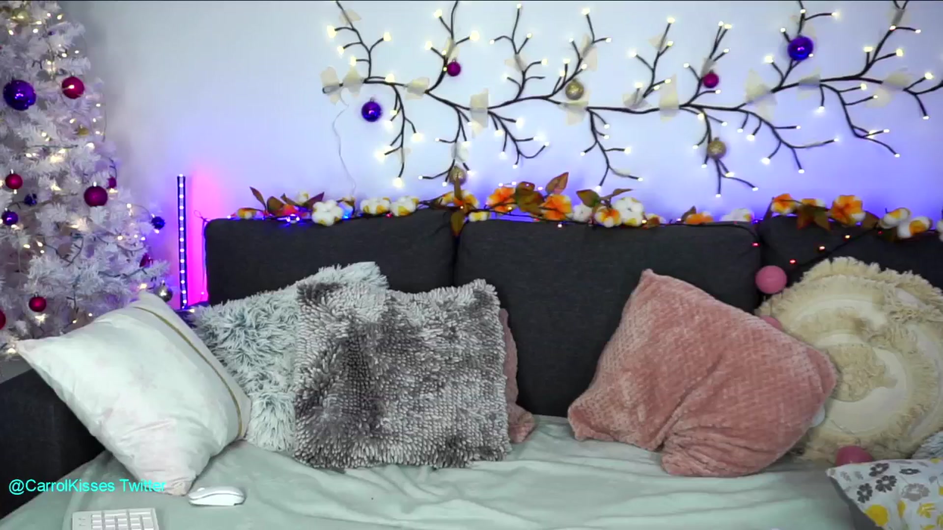 Gallery image thumbnail from Carrolyna's myfreecams stream on, 11/10/2024, 19:04 image 7 of 20