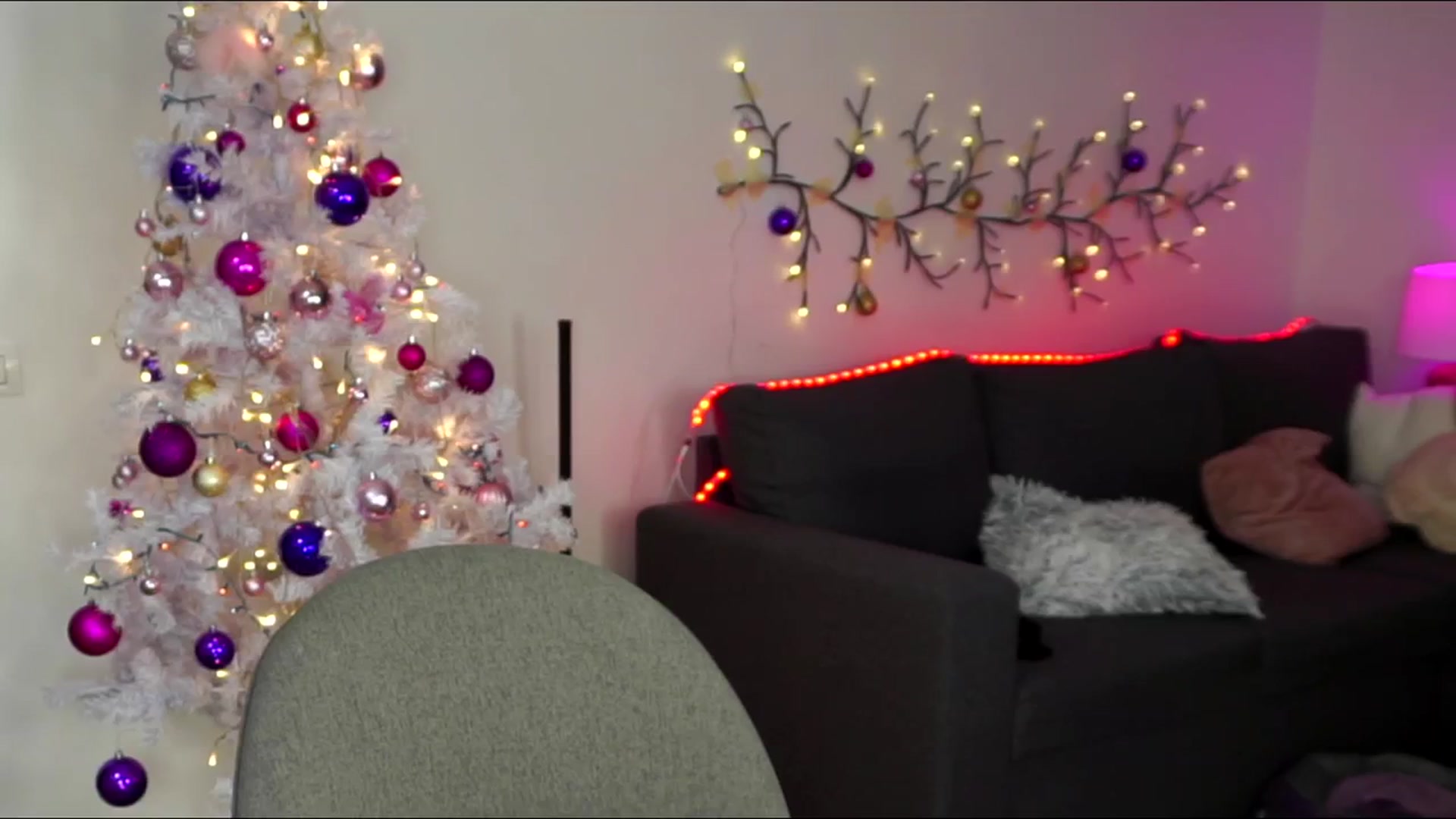 Gallery image thumbnail from Carrolyna's myfreecams stream on, 11/21/2024, 15:24 image 19 of 20