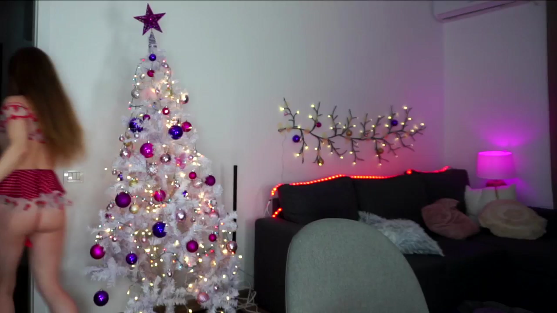Gallery image thumbnail from Carrolyna's myfreecams stream on, 11/21/2024, 15:44 image 2 of 20