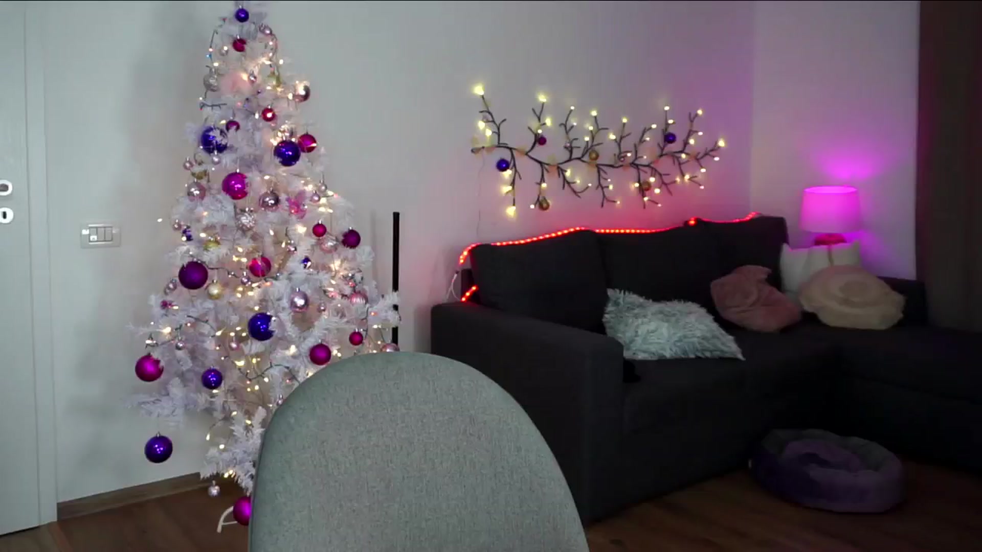 Gallery image thumbnail from Carrolyna's myfreecams stream on, 11/21/2024, 15:44 image 19 of 20