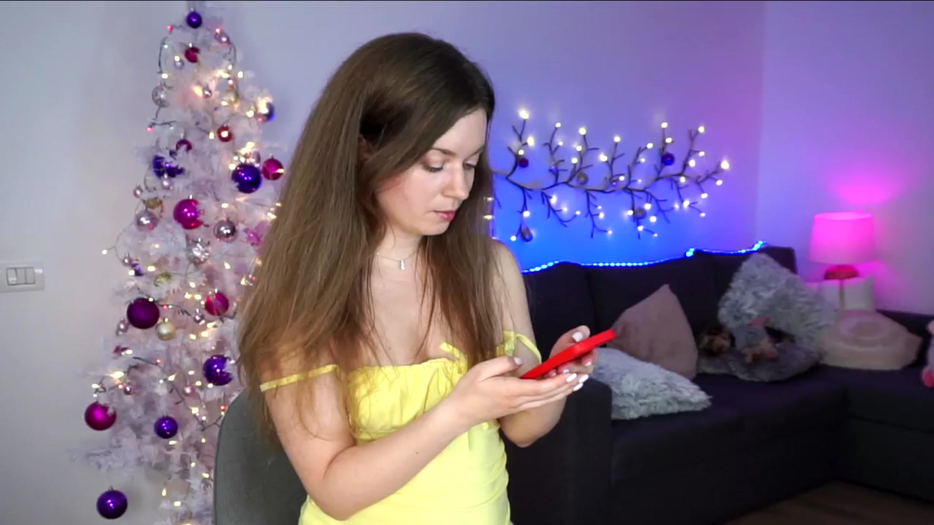 Gallery image thumbnail from Carrolyna's myfreecams stream on, 11/25/2024, 18:56 image 12 of 20