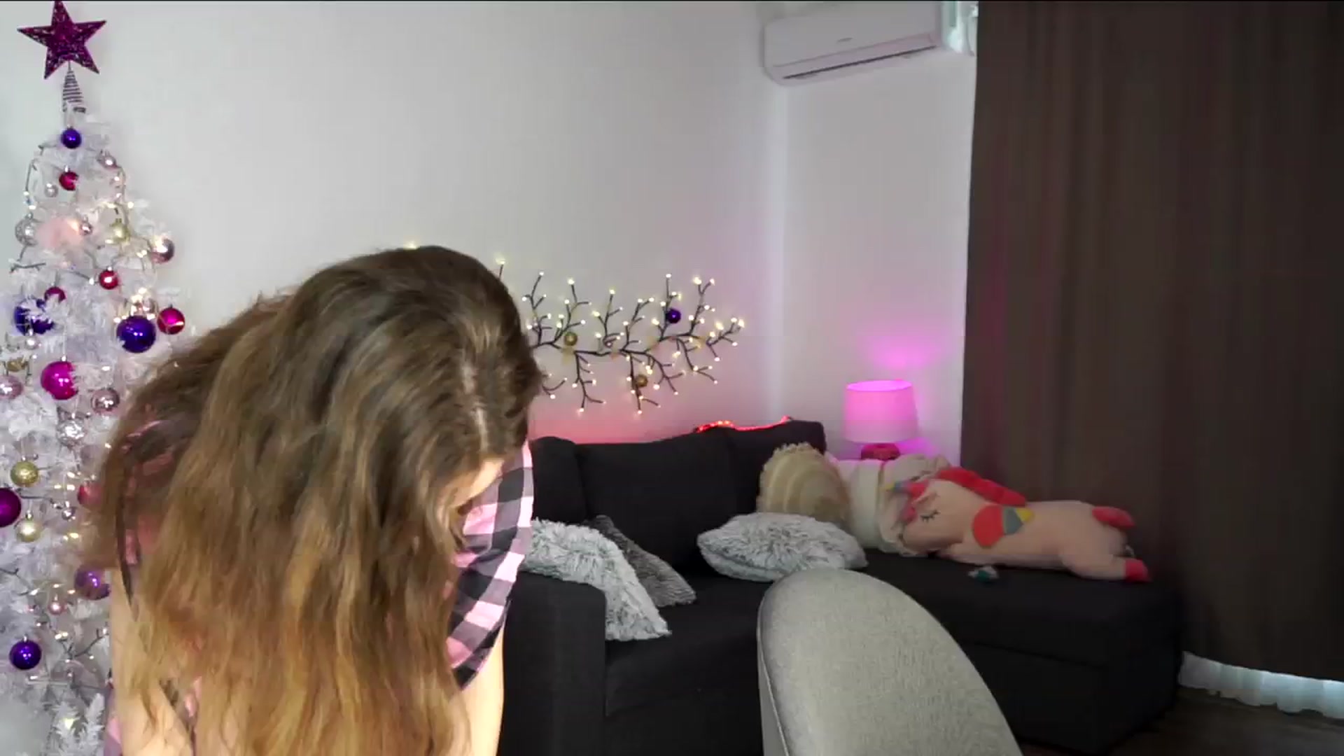 Gallery image thumbnail from Carrolyna's myfreecams stream on, 12/05/2024, 13:00 image 14 of 20