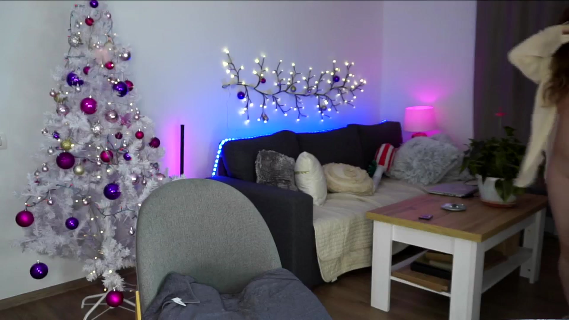 Gallery image thumbnail from Carrolyna's myfreecams stream on, 01/01/2025, 20:15 image 5 of 20