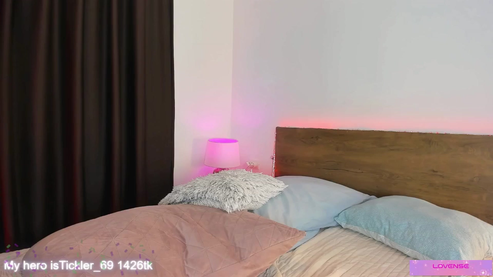 Gallery image thumbnail from Carrolyna's myfreecams stream on, 05/25/2025, 18:03 image 8 of 20